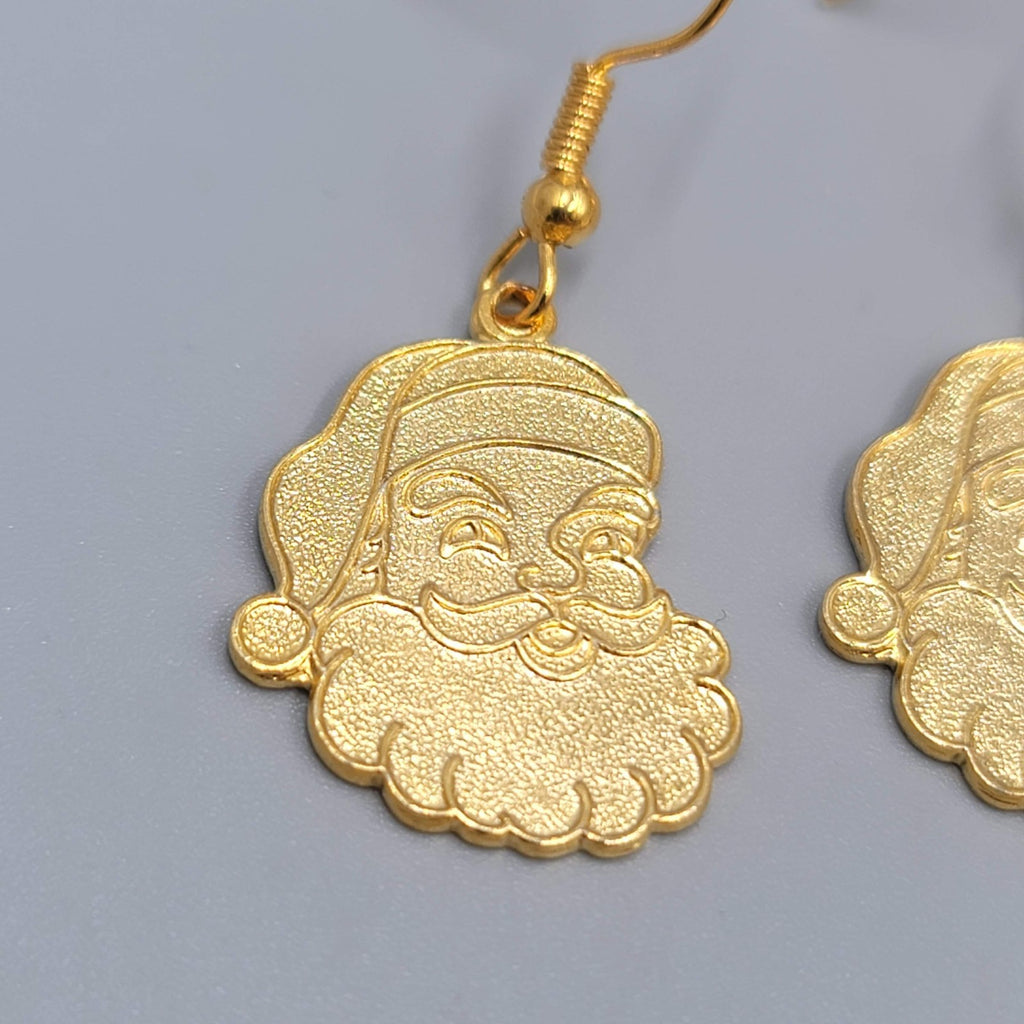 Christmas Santa Claus Pierced Earrings Gold tone Dangle  7/8"