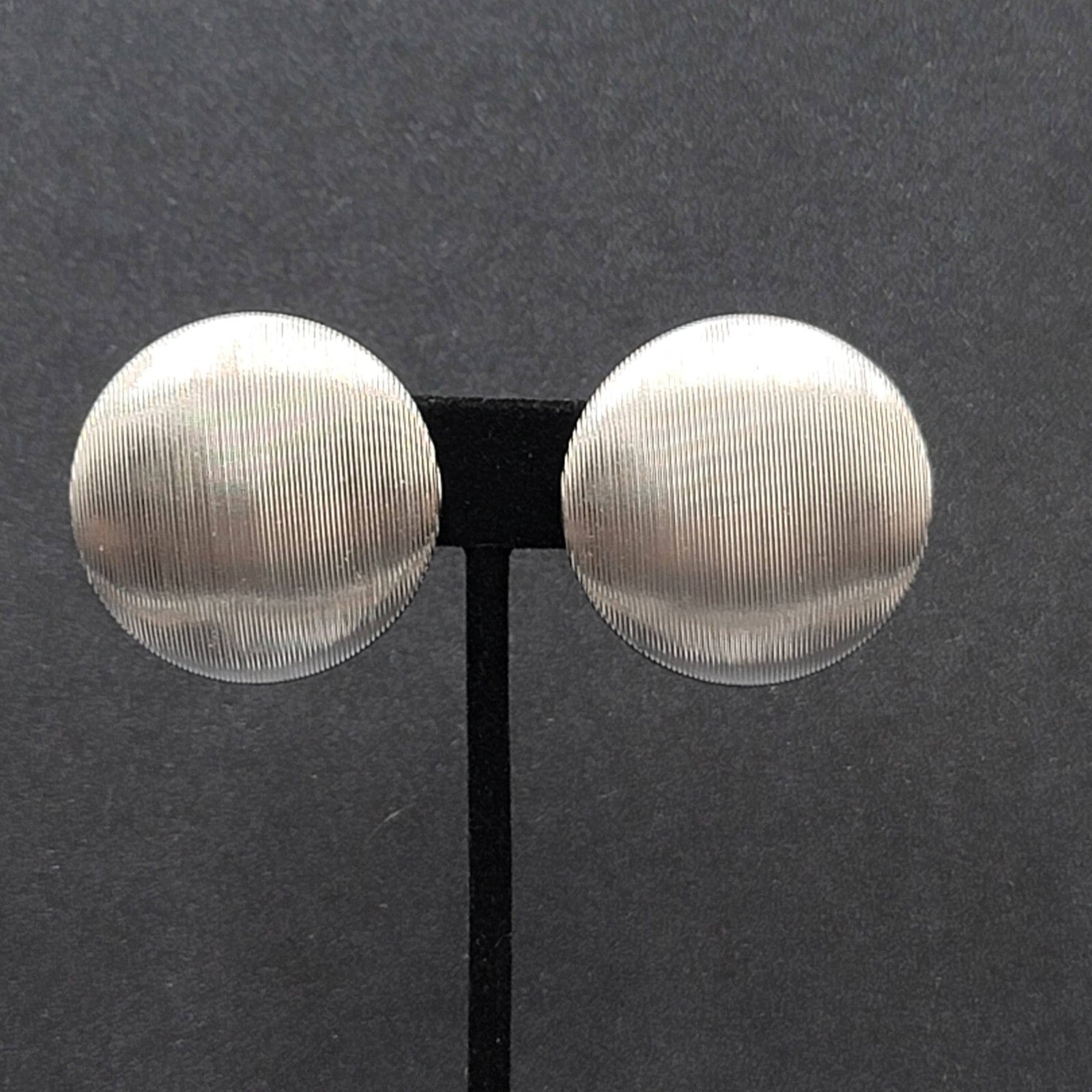 Vintage Lisner Clip on Earrings Large Grooved Disc 1.25"