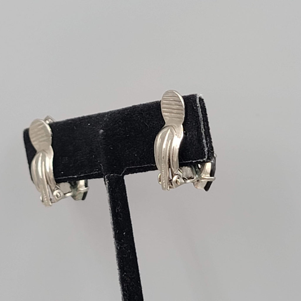 Vintage Filigree Black Rhinestone Clip on Earrings Silver tone 3/4"
