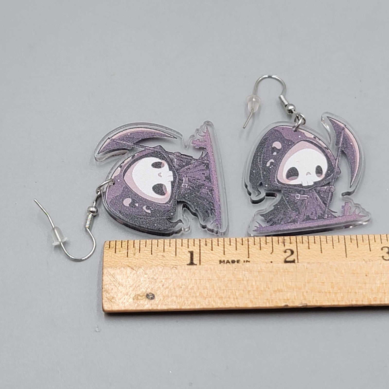 Halloween Purple Black Reaper Pierced Earrings Silver tone Dangle 1.5 in