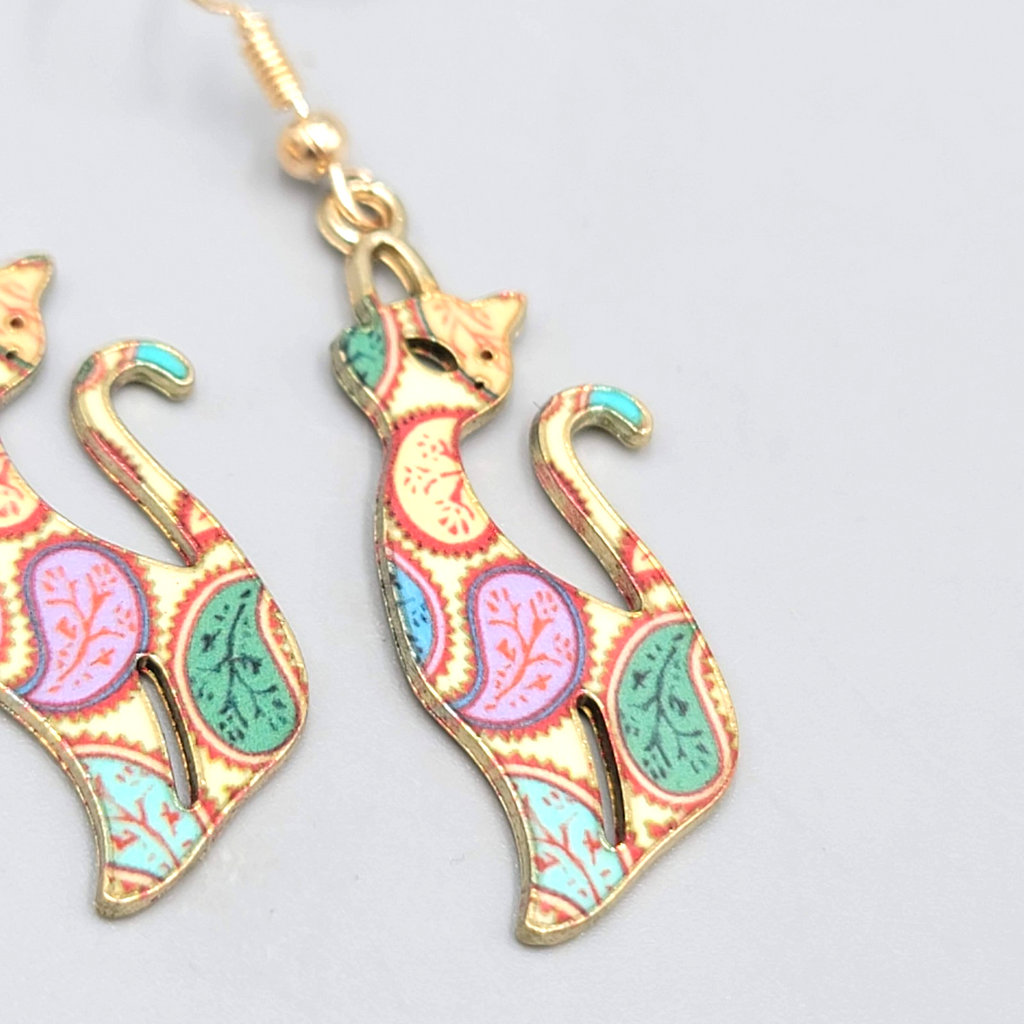 Kitty Cat Paisley Print Pierced Earrings Gold tone Dangle 1 3/8"
