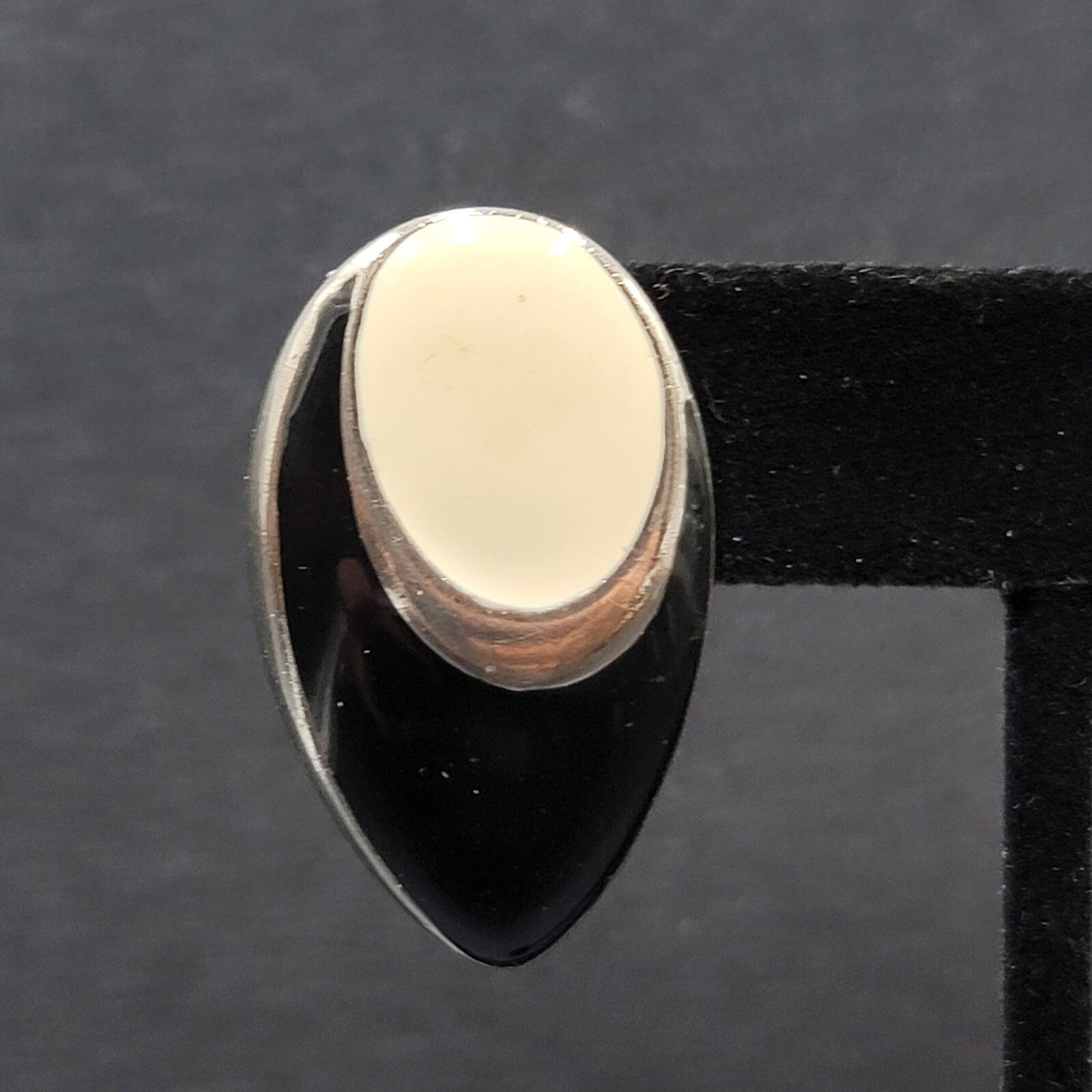 Vintage Pierced Earrings Silver tone Black Cream Enamel Drop 1 3/8"
