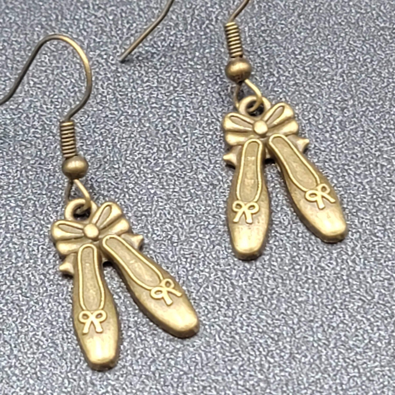 New BALLET SHOES Pierced Earrings Bronze tone Dangle Embossed 7/8"