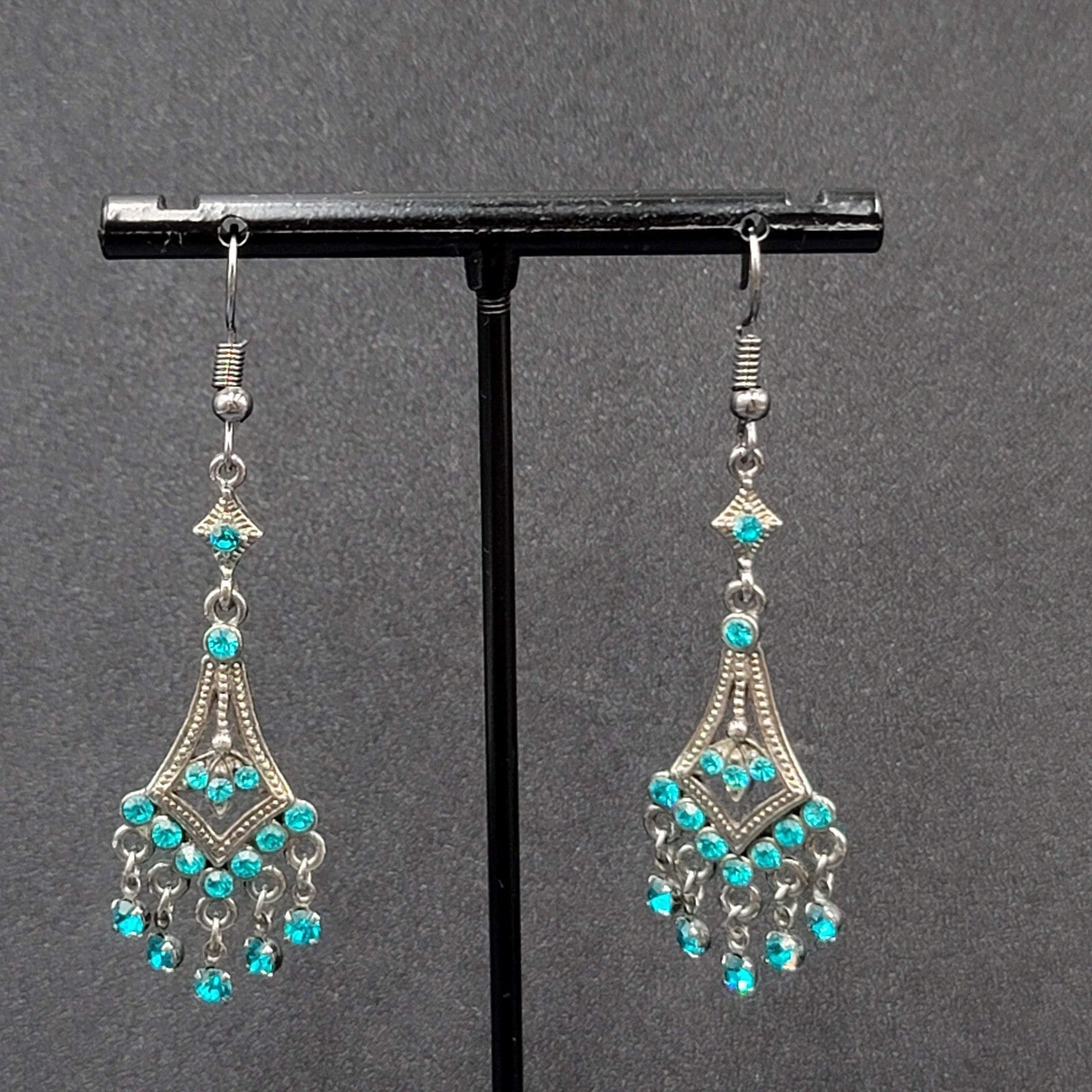 Pierced Earrings Black Metal Bright Blue Rhinestone Dangle Chandelier 1.75"