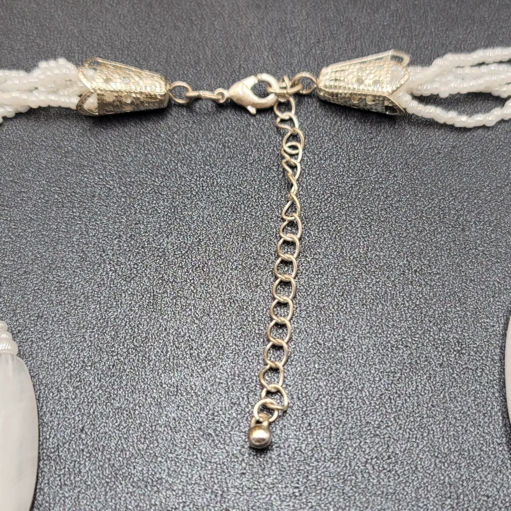 White Bead Beaded Necklace Gold tone Barrel Clasp  18"-21"
