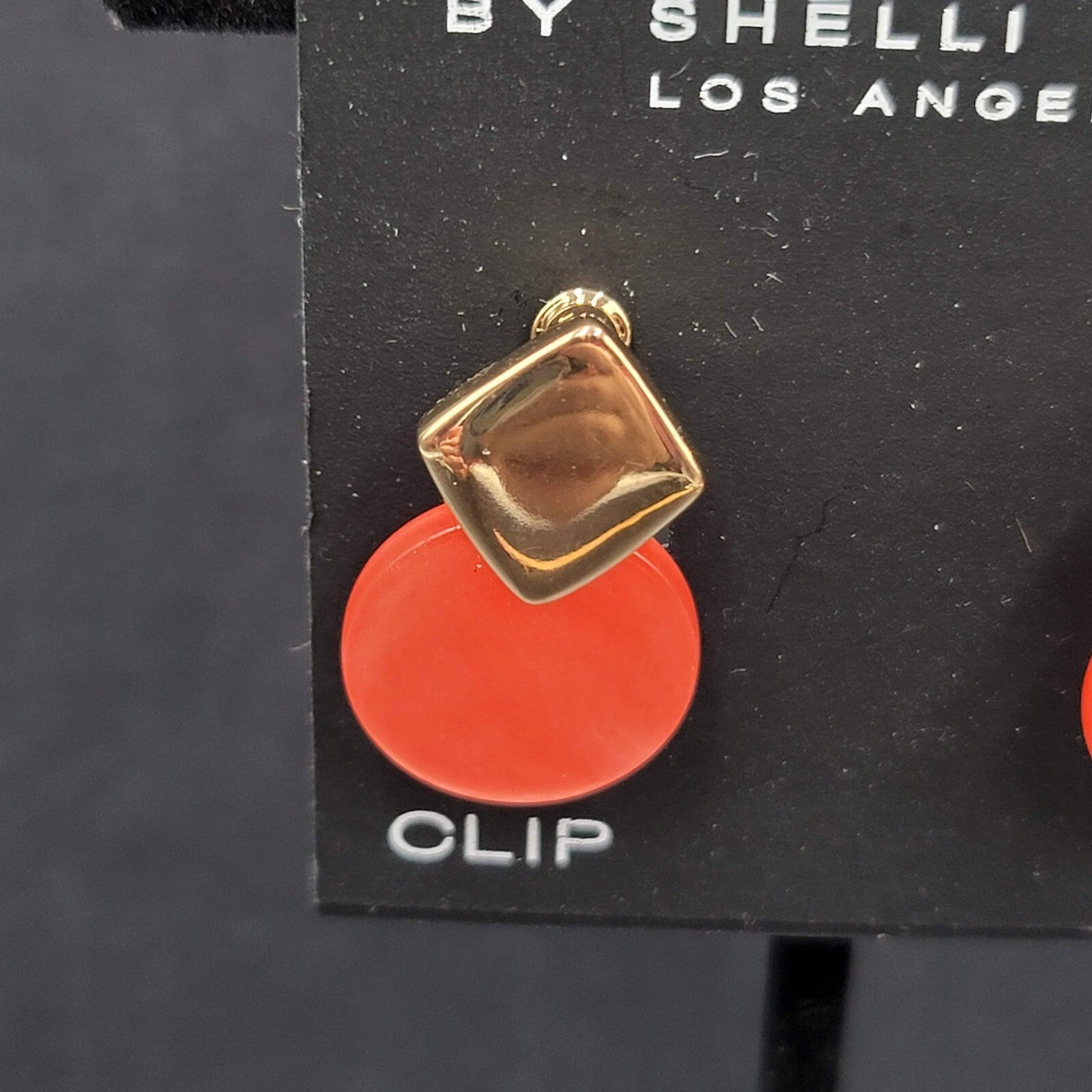 Laundry by Shelli Segal Clip on Earrings Gold tone Pink Mother of Pearl Drop 1"