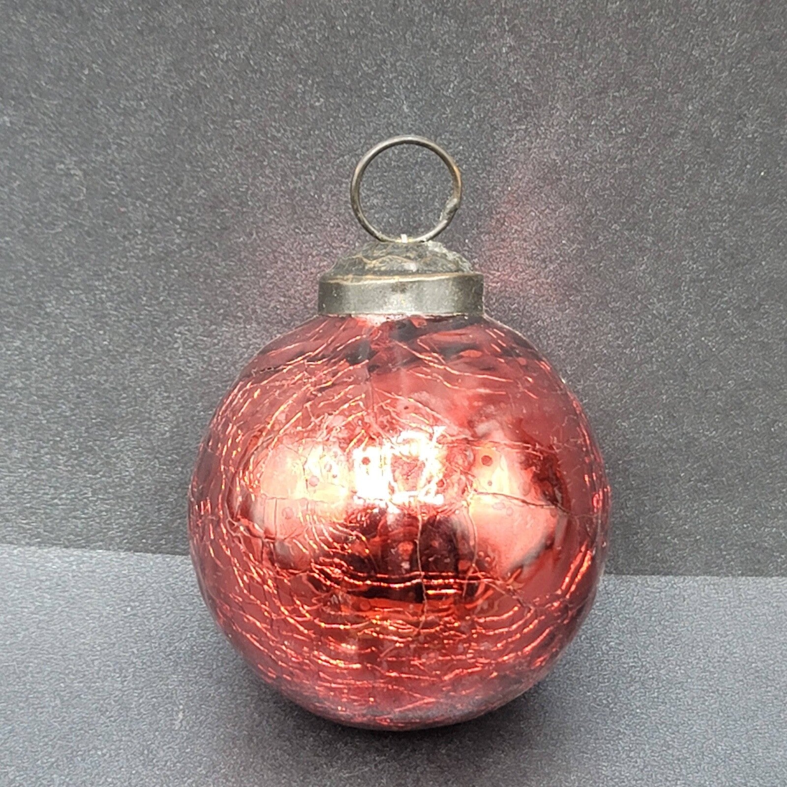 Vintage Kugel Style Red Blown Glass Ball Christmas Ornament Bronze top 2"