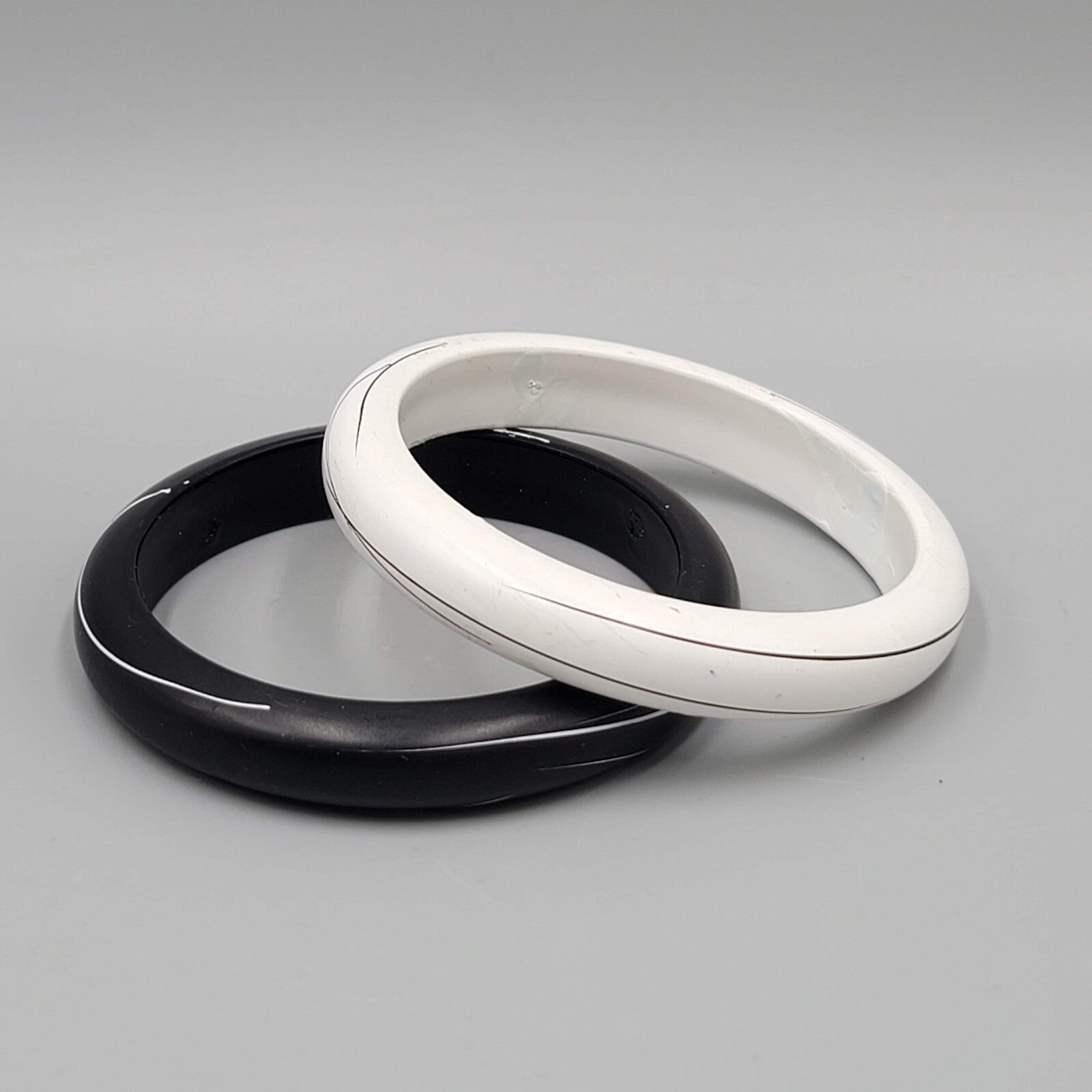 Wood Bangle Bracelet Lot of 2 Black White 8"