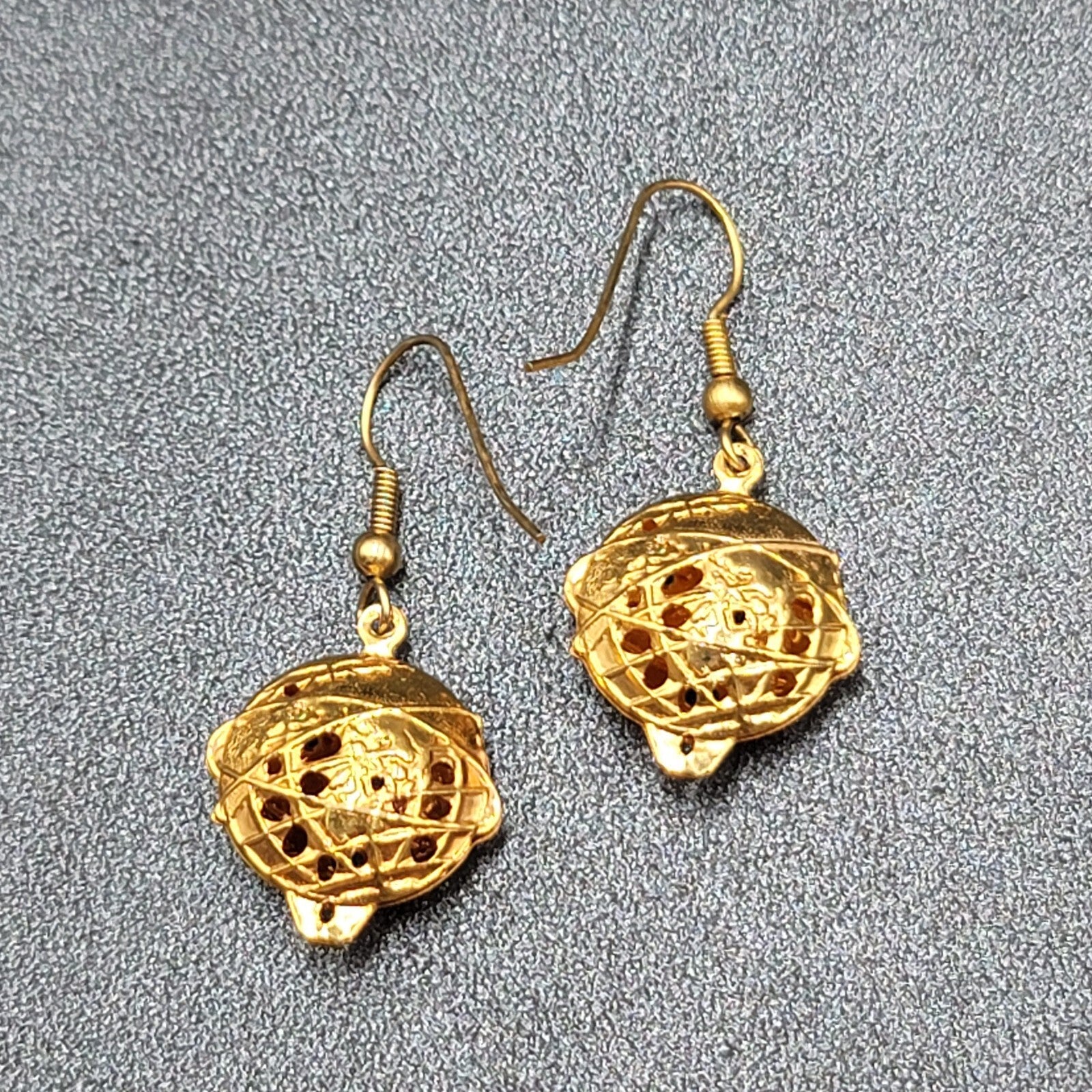 Vintage Pierced Earrings Gold Plated Globe Artistic Dangle 7/8"