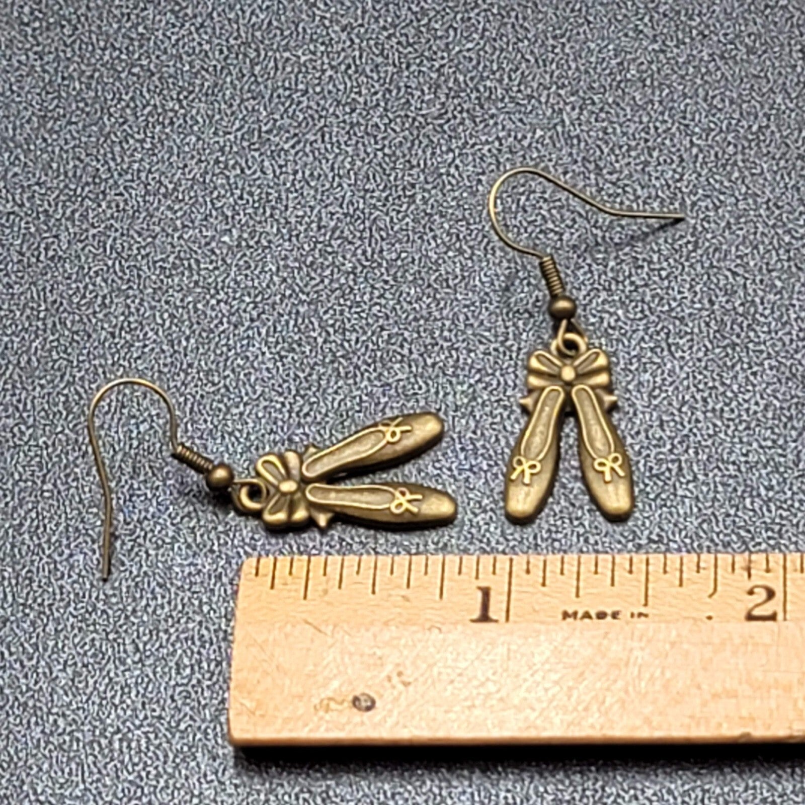 New BALLET SHOES Pierced Earrings Bronze tone Dangle Embossed 7/8"