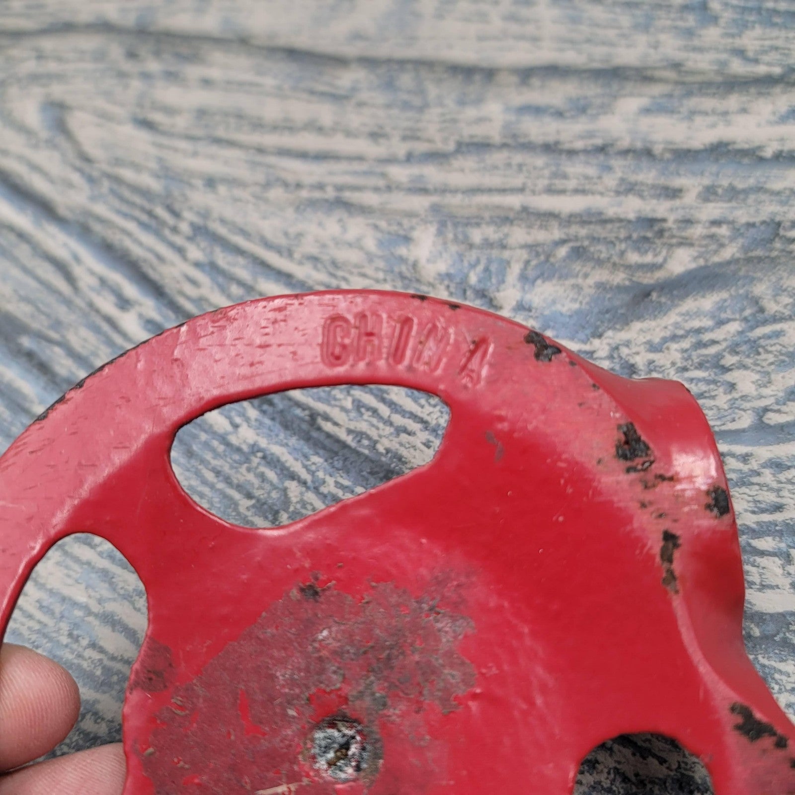 LR Nelson  Cast Iron Lawn Sprinkler Head Red Can't Beat 'Em Peoria IL Garden
