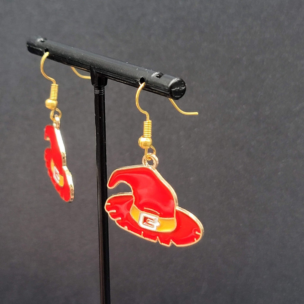 Halloween Pierced Earrings Red Witches Hat Enamel Gold tone Enamel Dangle 7/8