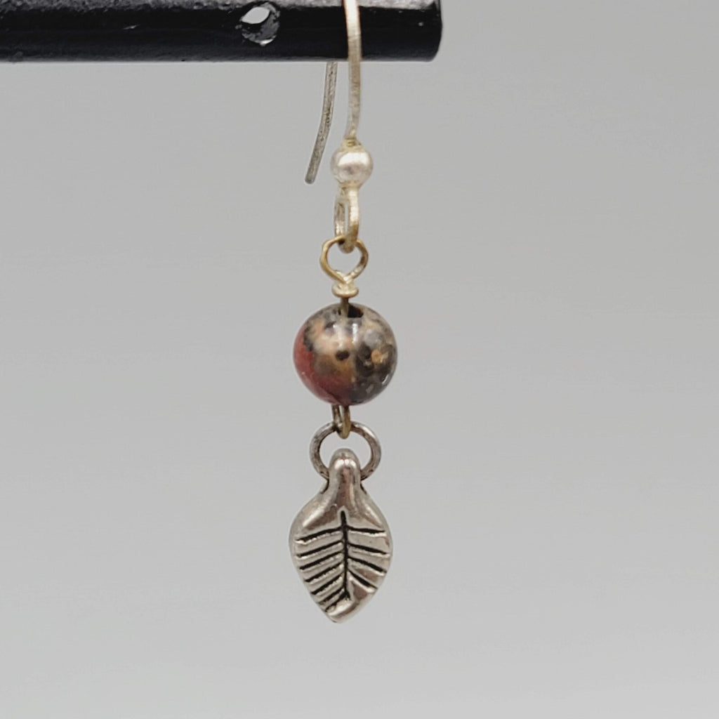 Agate Bead Pierced Earrings Silver tone Dangle 3/4"