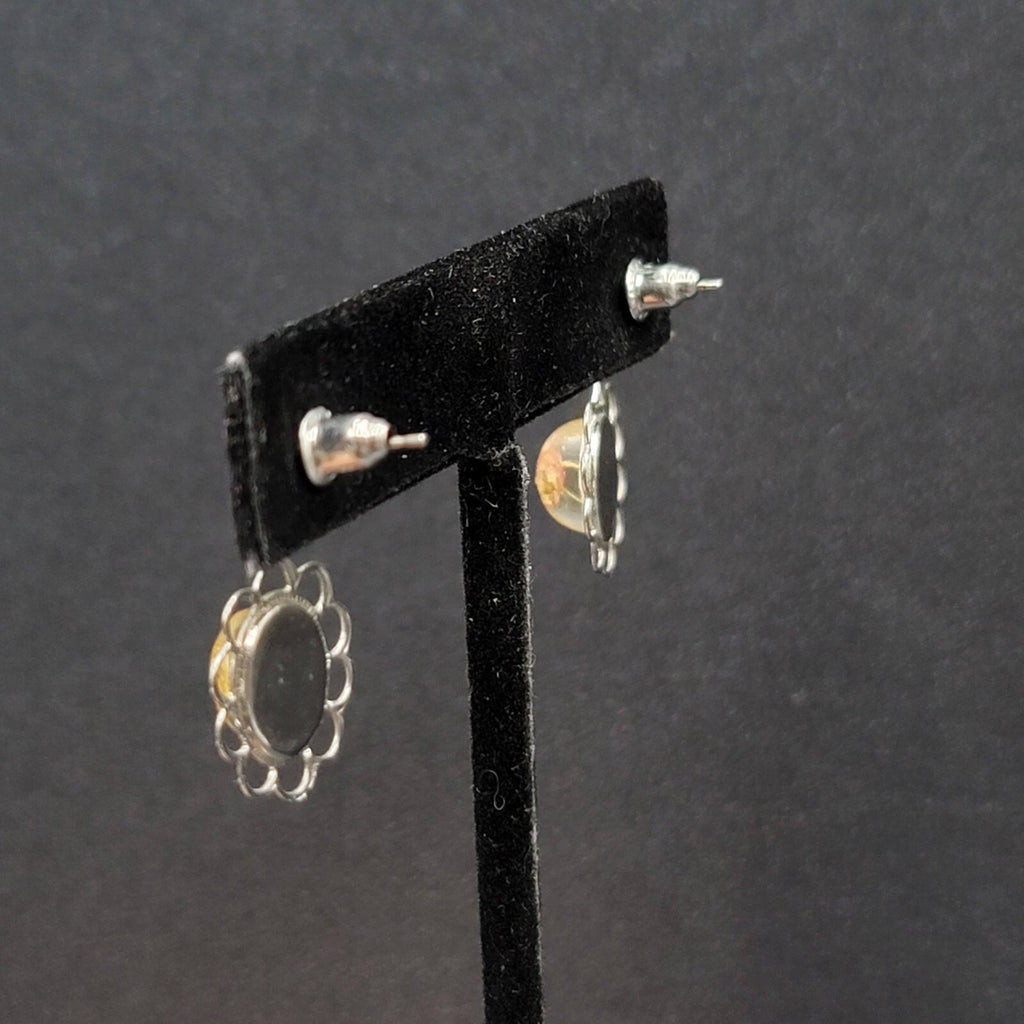 Vintage Real Flower Pierced Earrings Silver tone Dangle 7/8"
