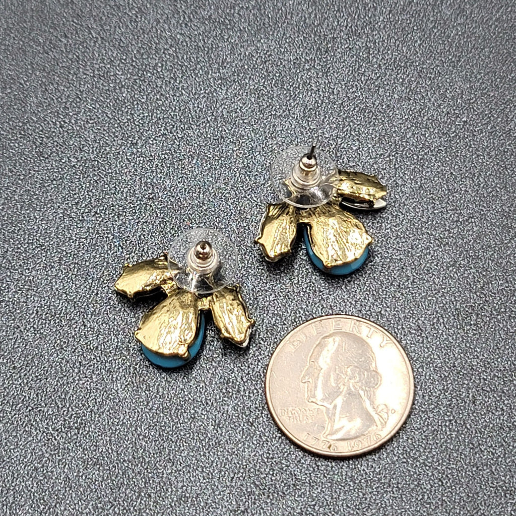Pierced Earrings Blue Acrylic Bee Flower Design Drop 3/4"
