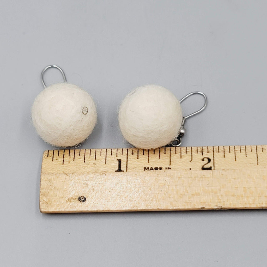 White Wool Ball Bead Pierced Earrings Silver tone Dangle 3/4"