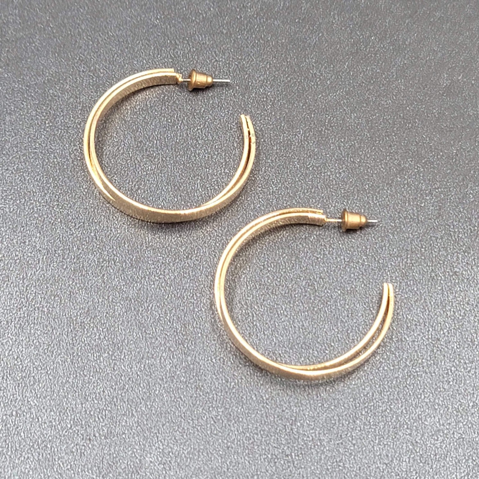 Pierced Earrings Gold tone Textured Double Hoops 1.5"