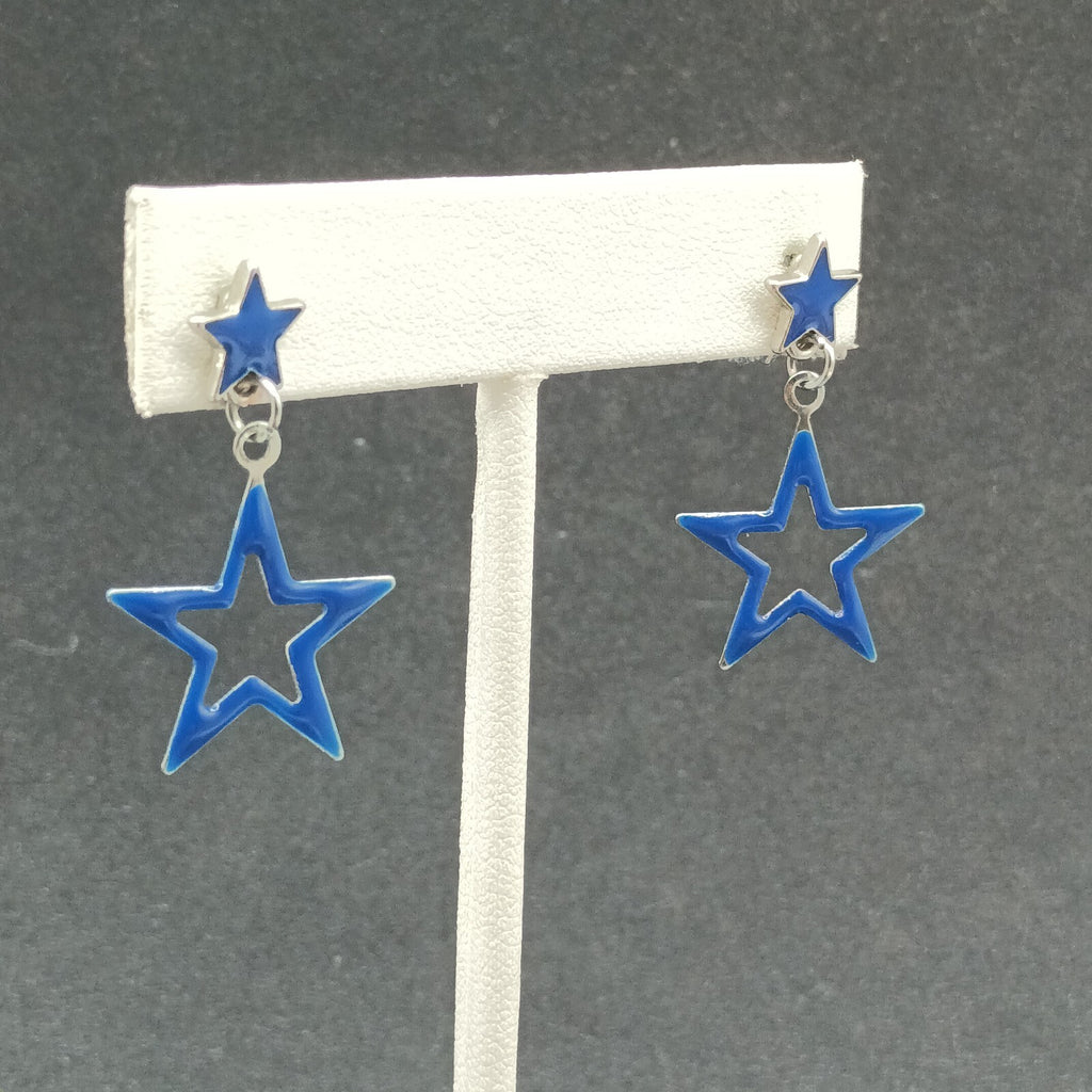 Lot of 2 Pairs Pierced Earrings Red Blue Enamel Silver tone Star Dangle 1 1/4"