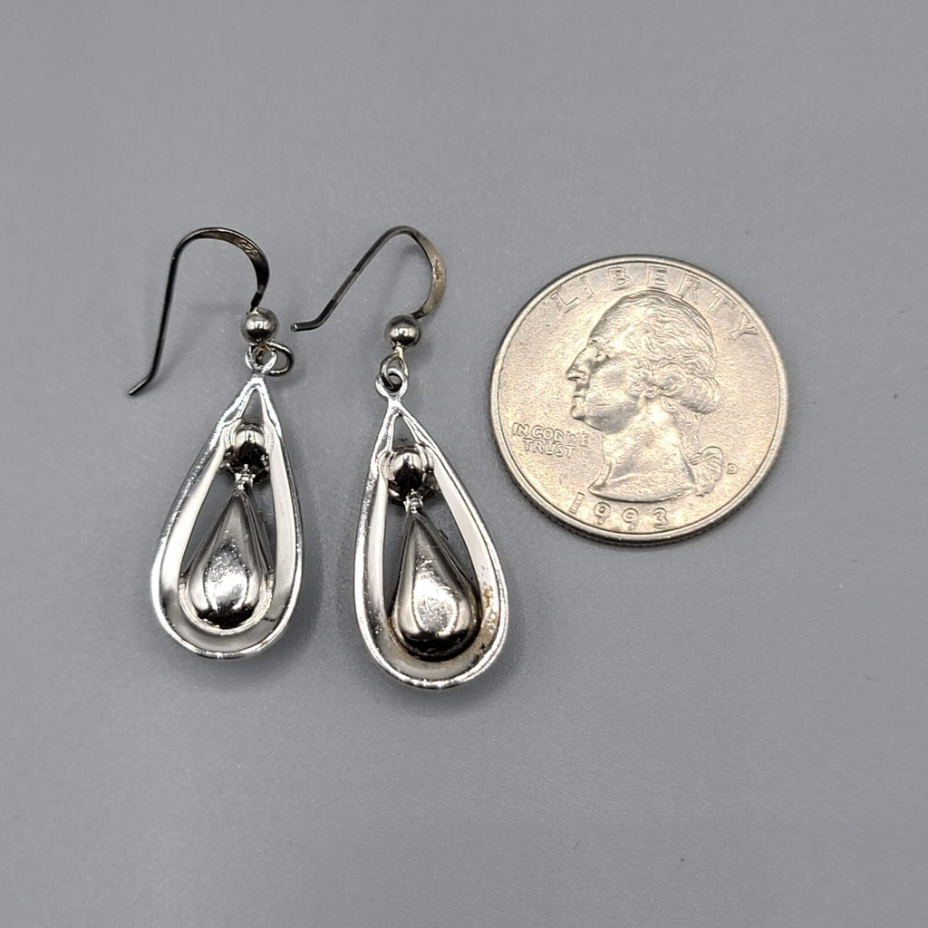 Dangle Crystal Pierced Earrings Silver tone Teardrop Sterling Hooks 1 1/8"