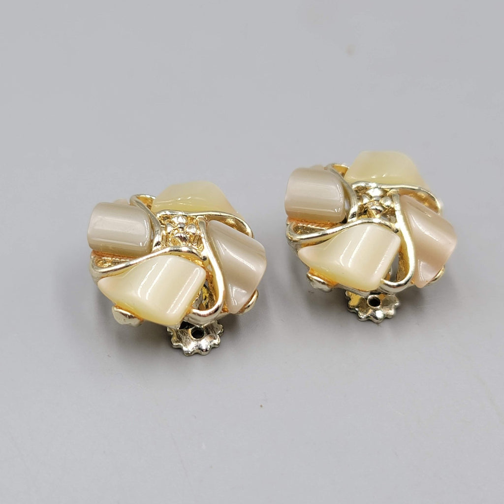 Vintage Clip on Earrings Gray Pale Yellow Thermoset Round 1 in