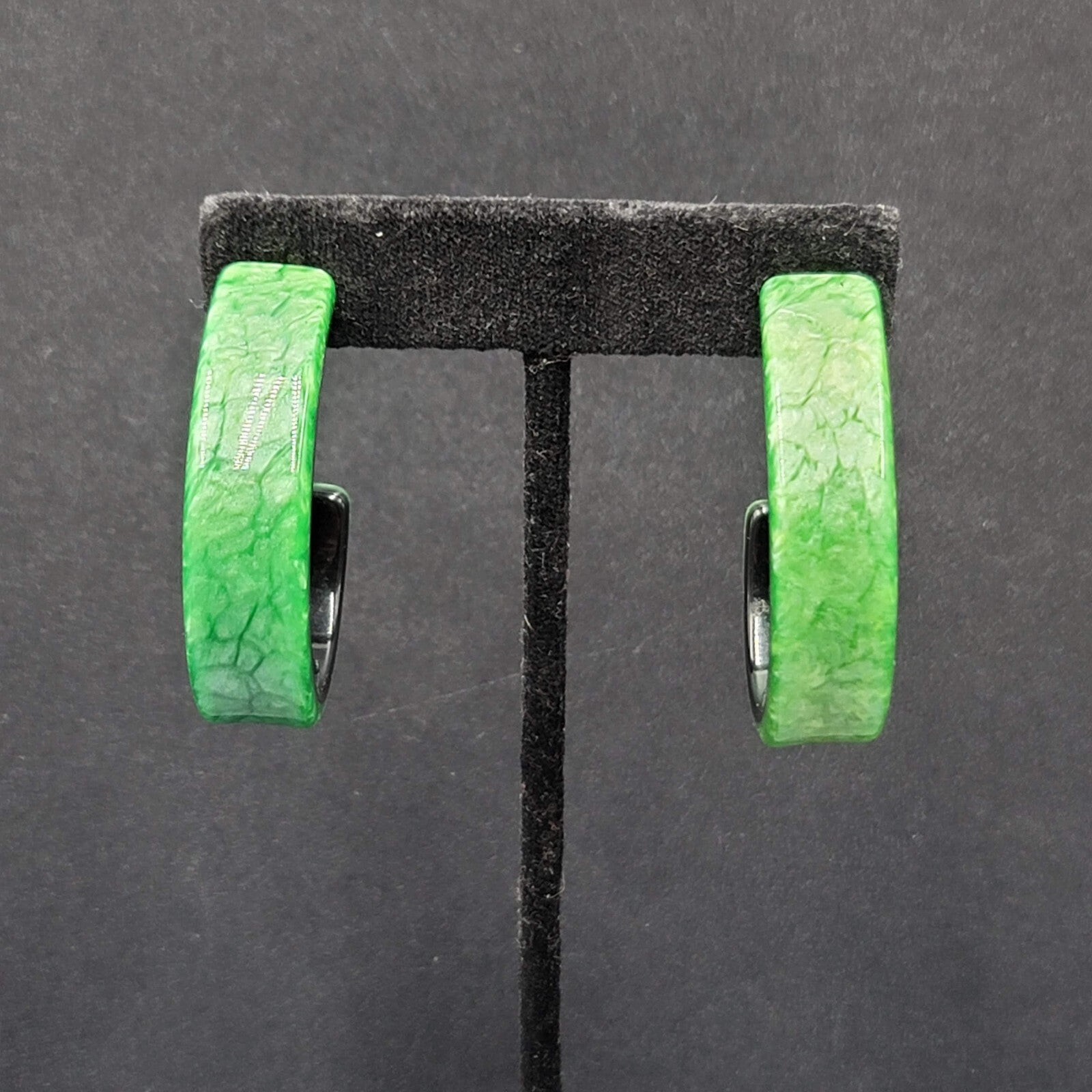 Pierced Earrings Green Black Resin Hoops Artsy 1 5/8"