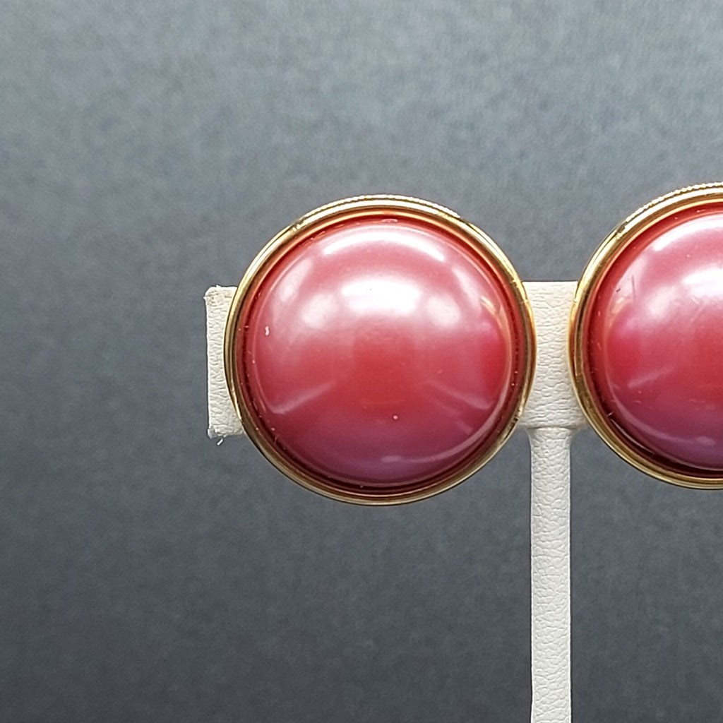 Pierced Earrings Gold tone Hot Pink Domed Studs 1 1/8"