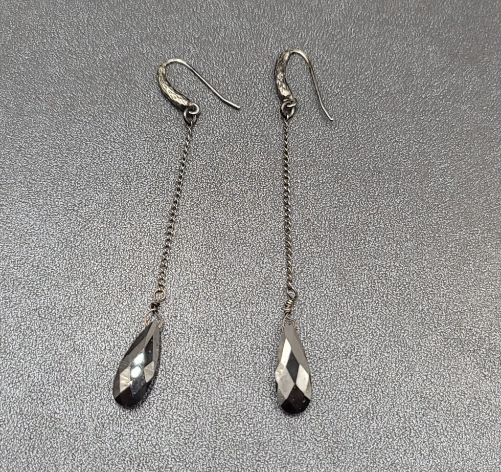 Pierced Earrings Gun Metal Black Glass Faceted Teardrop Bead Dangle Chain 2.5"