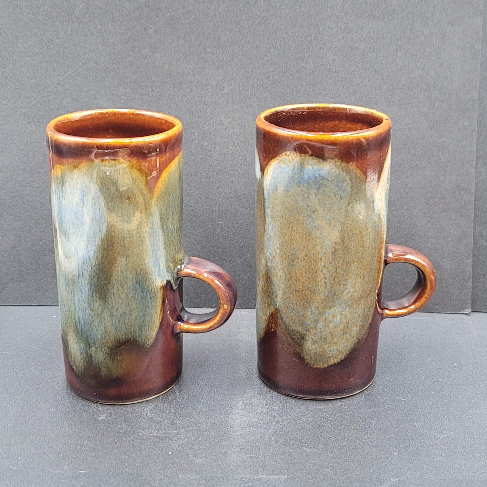 Vintage TWO Caffe D'Vita Stoneware Glazed Cappuccino Espresso Mugs 4.5”H x 2”D