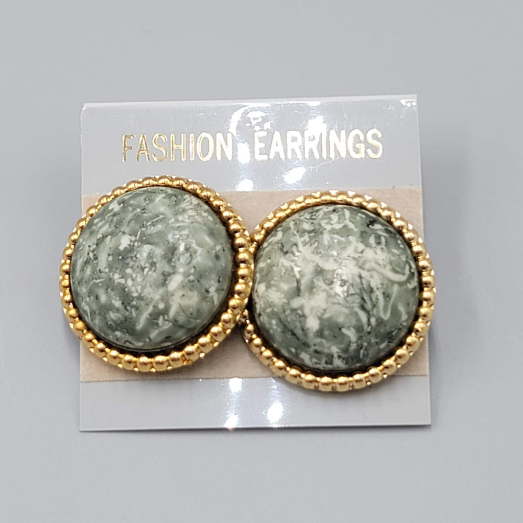 Vintage Pierced Earrings Gold tone Green Speckle Dome NOS 1 in
