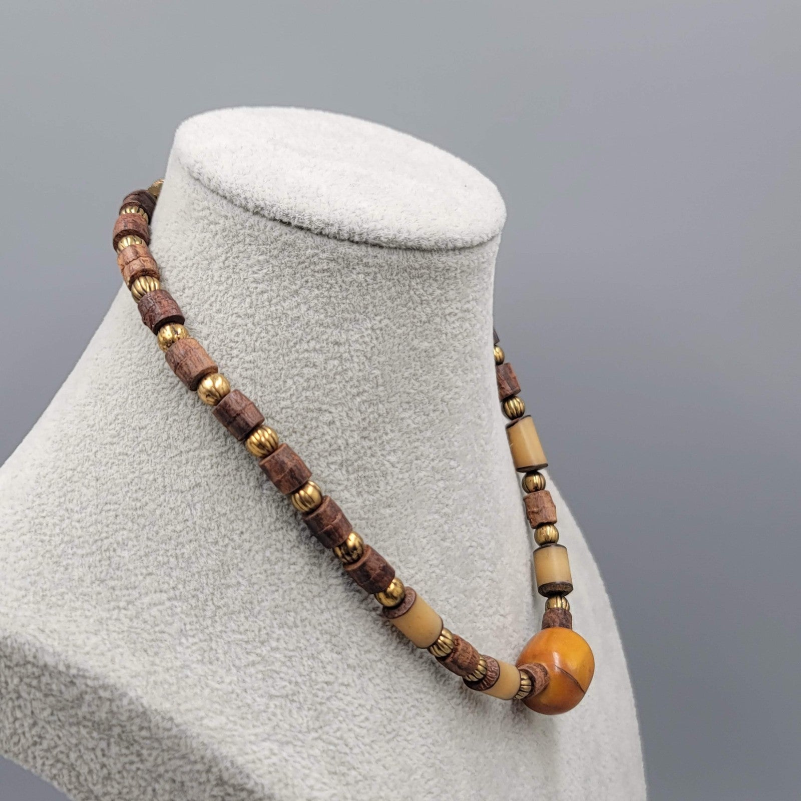 Vintage Wood Nut Brass Bead Necklace Unisex Ethnic 16 in