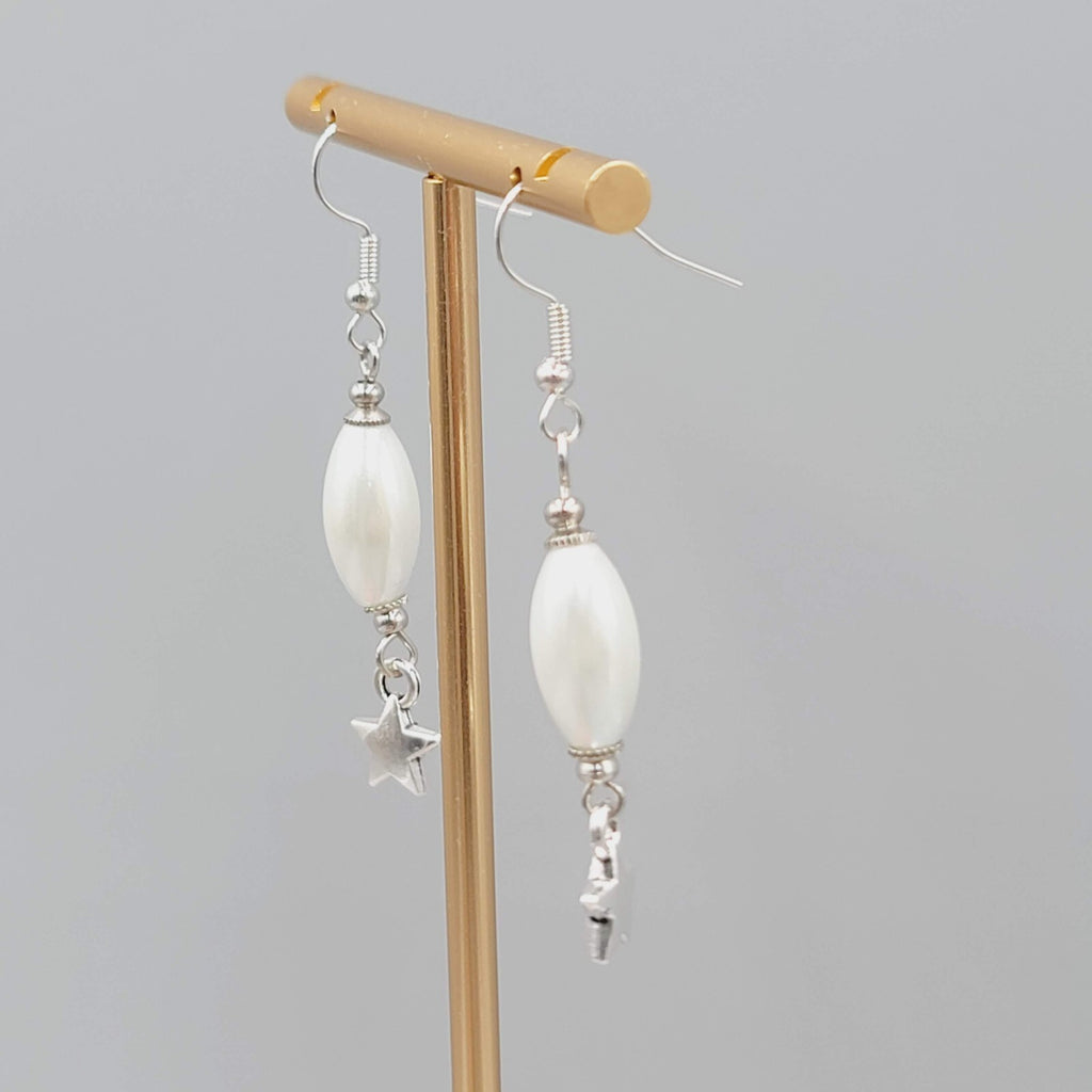 White Satin Finish Bead Star Pierced Earrings Silver tone Dangle 1.5"