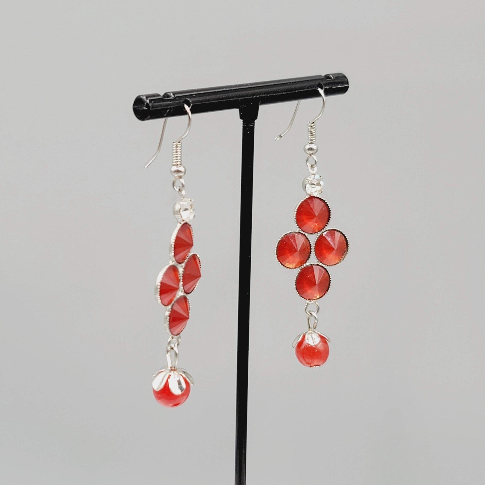 Red Rivoli Rhinestone Pierced Earrings Silver tone Dangle 1.75"