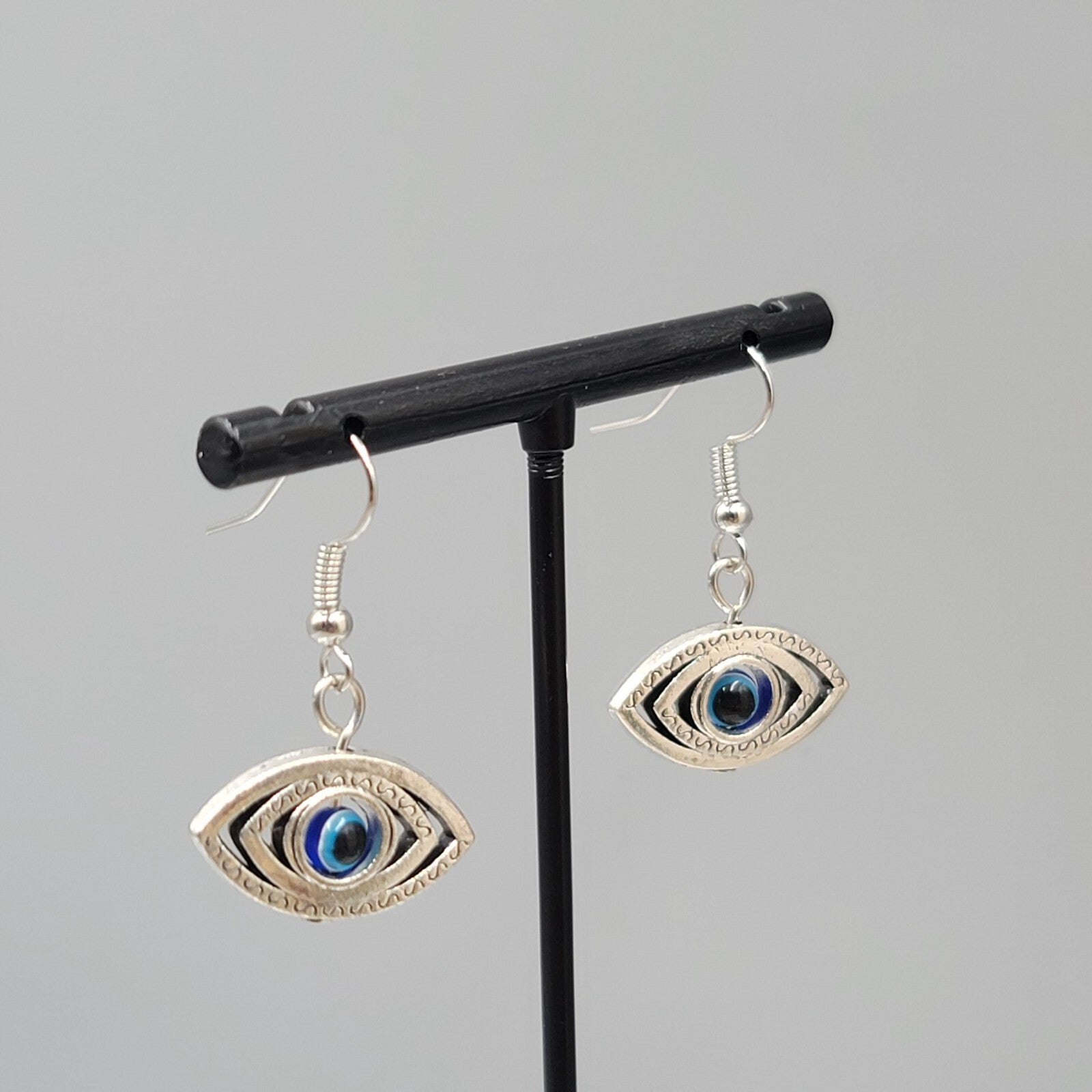 Evil Eye Pierced Earrings Silver tone Blue Bead Dangle 3/4"