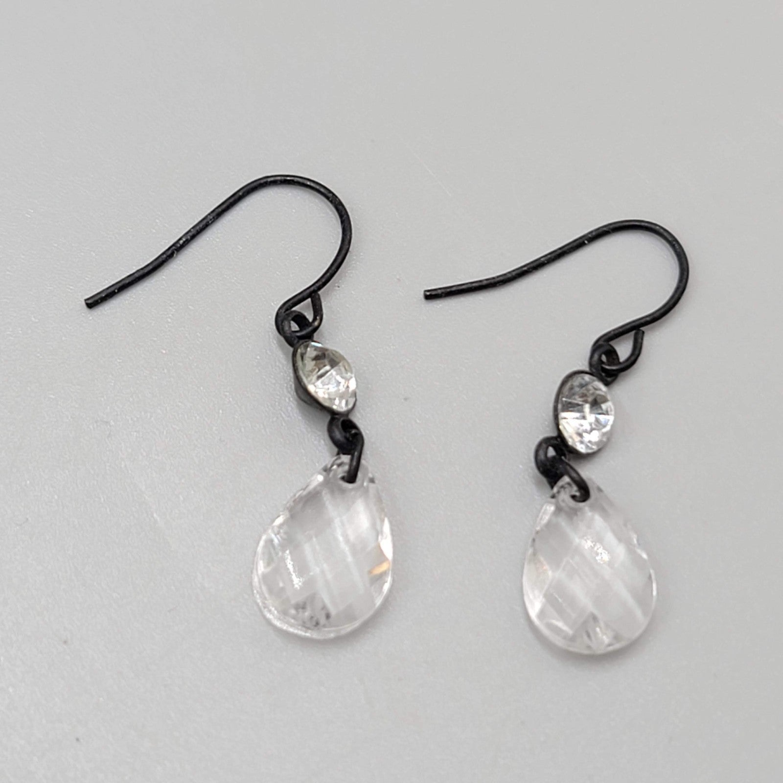 Clear Acrylic Teardrop Pierced Earrings Black Enamel over Metal Dangle 1 in