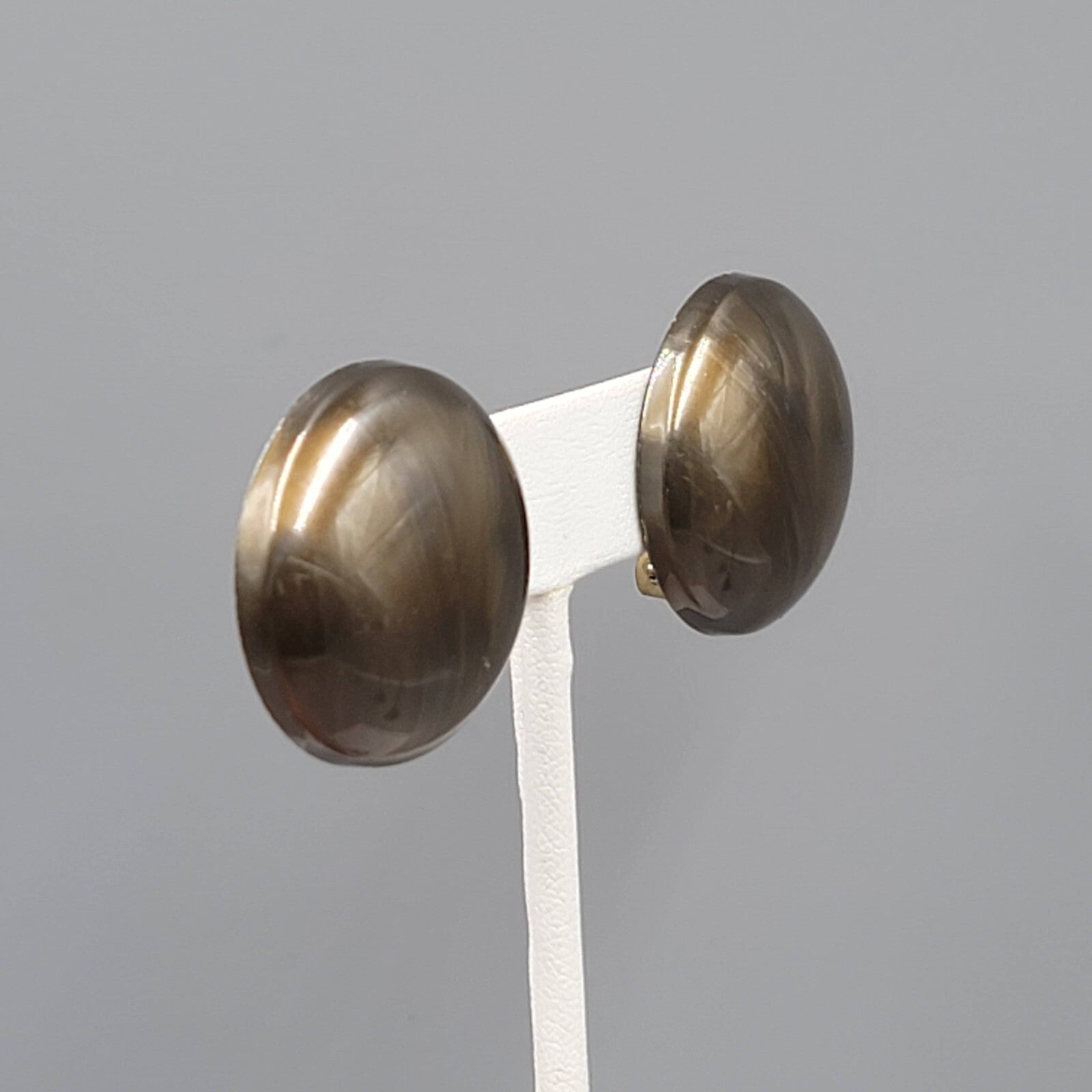 Vintage Brown Swirl Clip on Earrings Plastic Round 1"