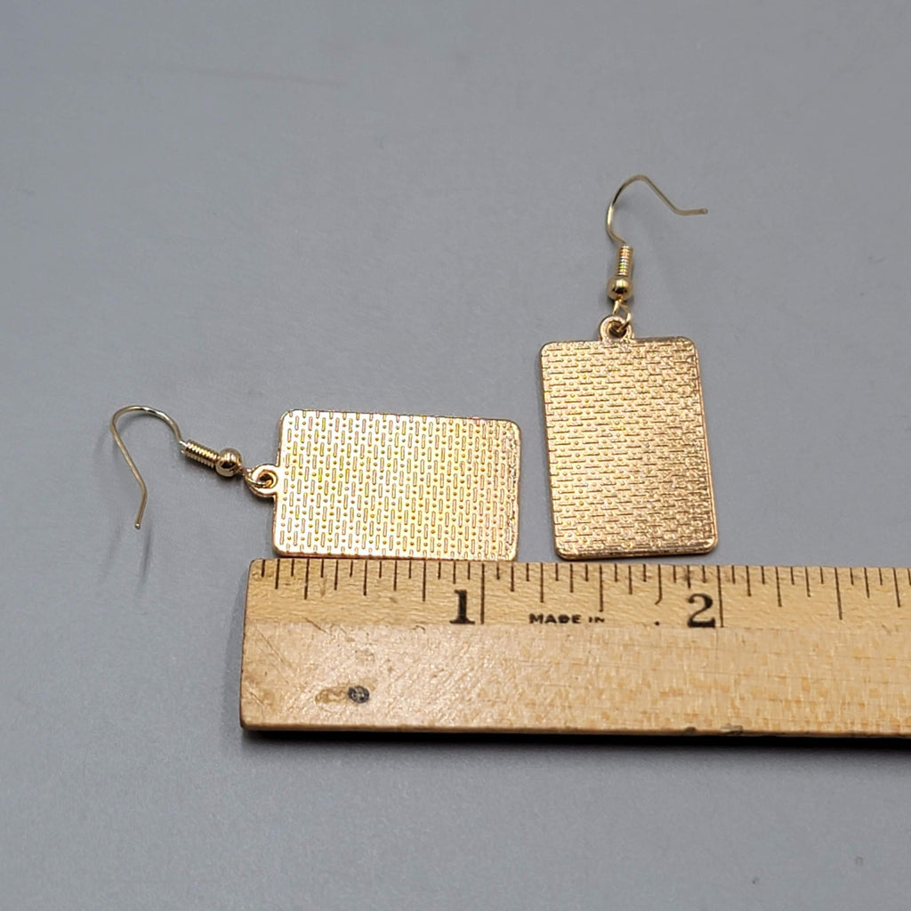 Kitty Cat in the Sun Enamel Pierced Earrings Gold tone Dangle 1 1/8"
