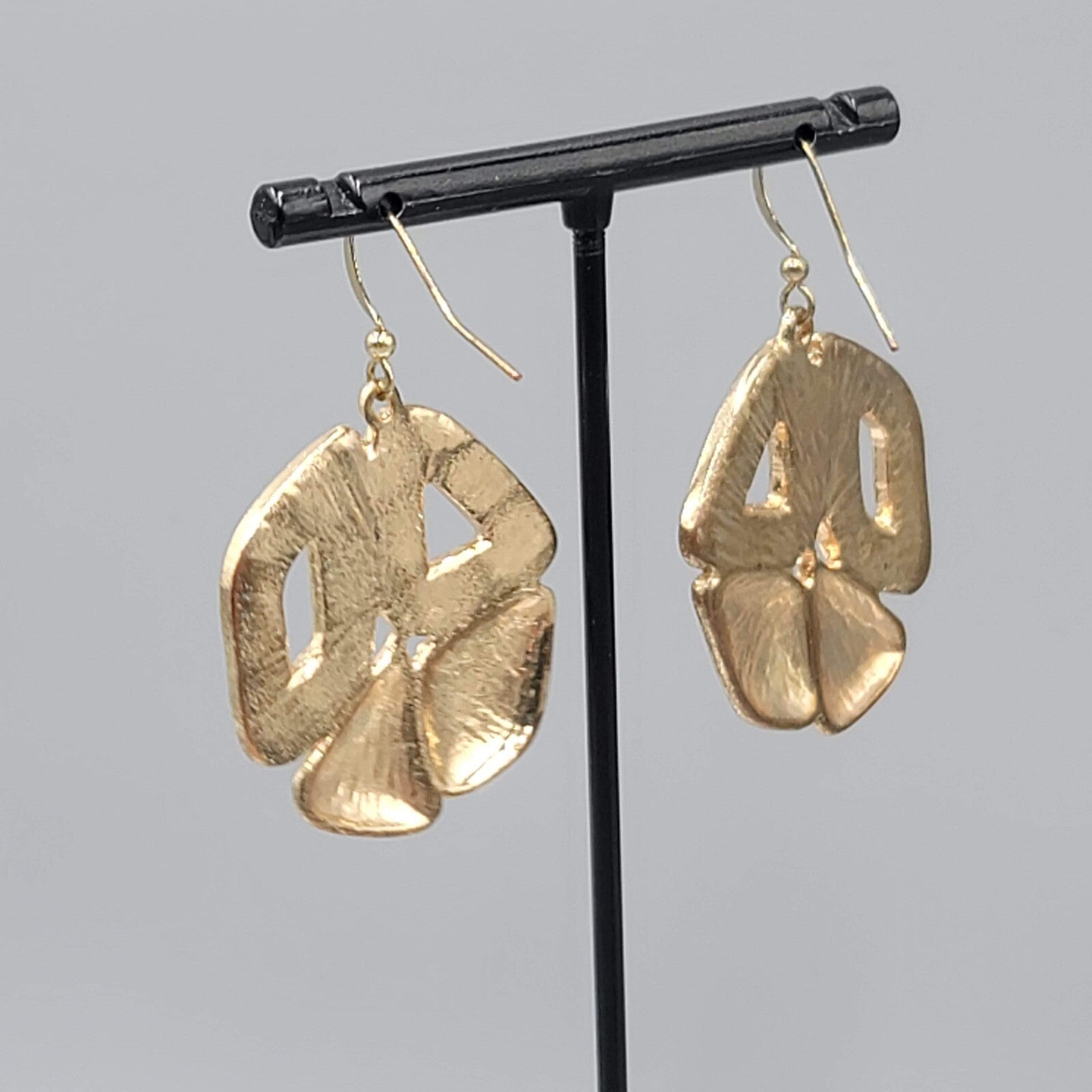 Pierced Earrings Gold tone Blue Enamel Dangle 1.5"