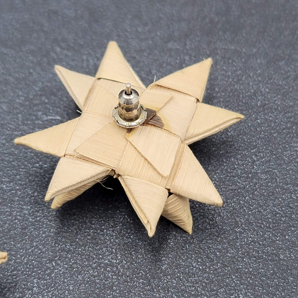 Pierced Earrings Origami Reed Flower Star 3D Drop Studs 1.25"