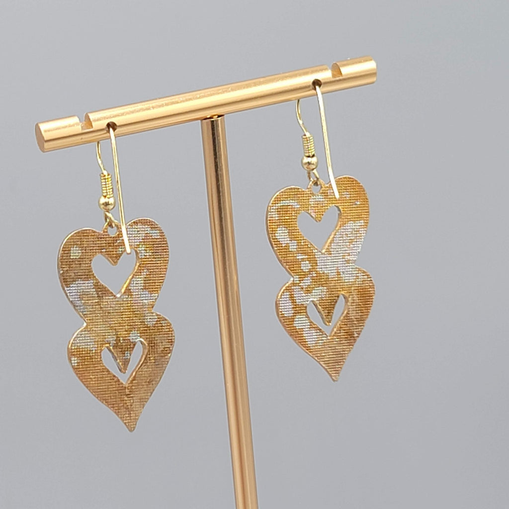 Vintage Heart Cloisonne Flowers Pierced Earrings Gold tone Dangle 1 3/8 in