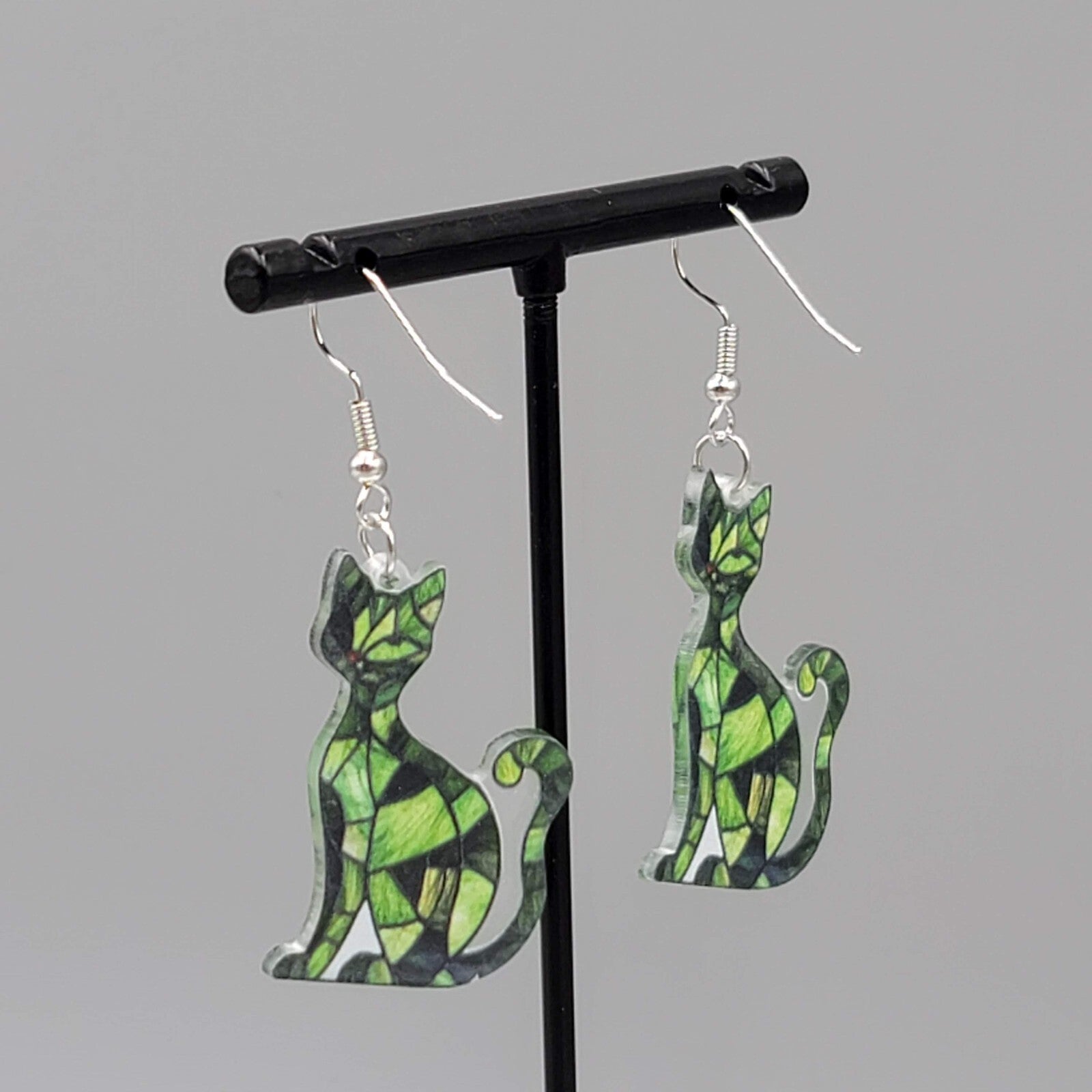 Green Kitty Cat Pierced Earrings Acrylic Mosaic Pattern Dangle 1.5"