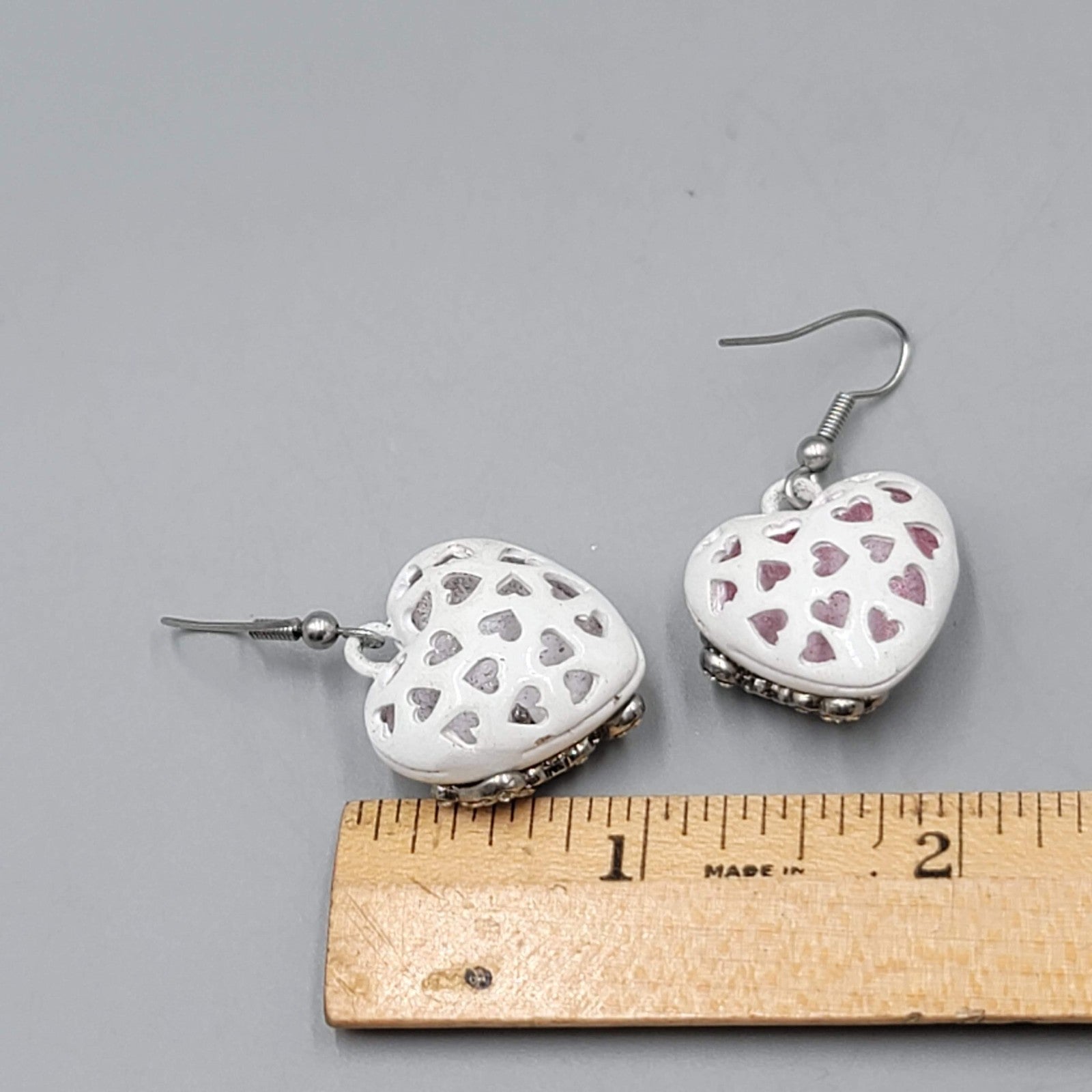 Juicy Pierced Earrings White Enamel Puffy Hearts Rhinestones Silver tone Dangle 