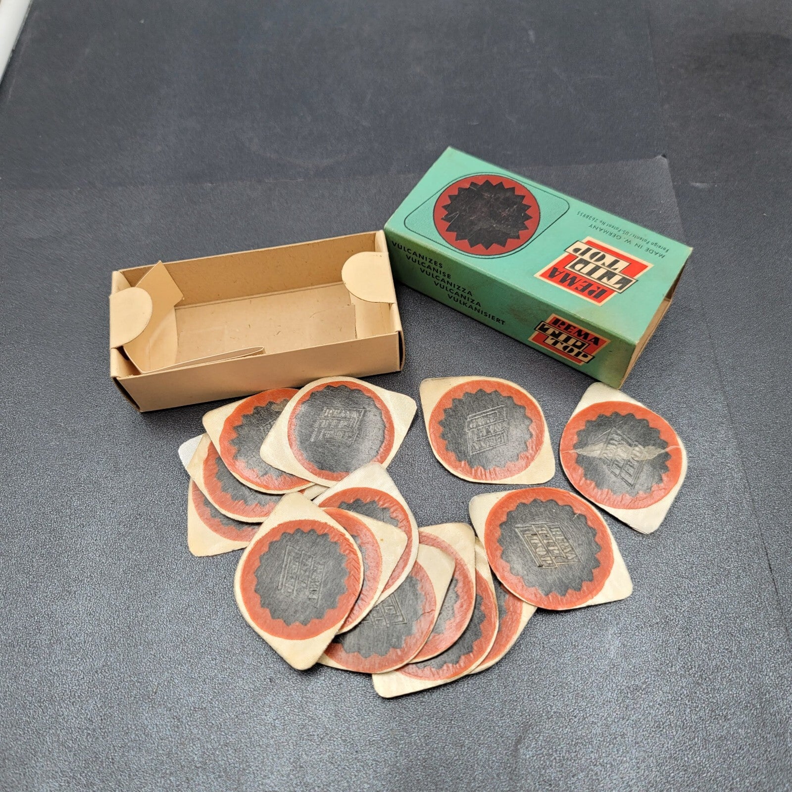 Vintage REMA TIP TOP Round Red Edge Tube Patch 1 3/8"  Box of 13
