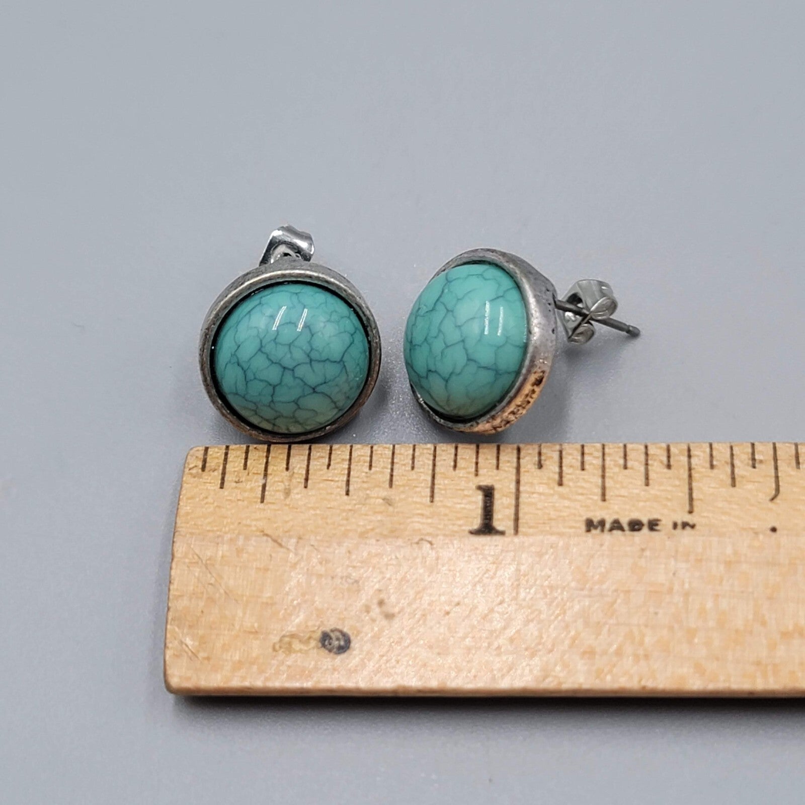 Stud Pierced Earrings Silver tone Blue Center Round 1/2"