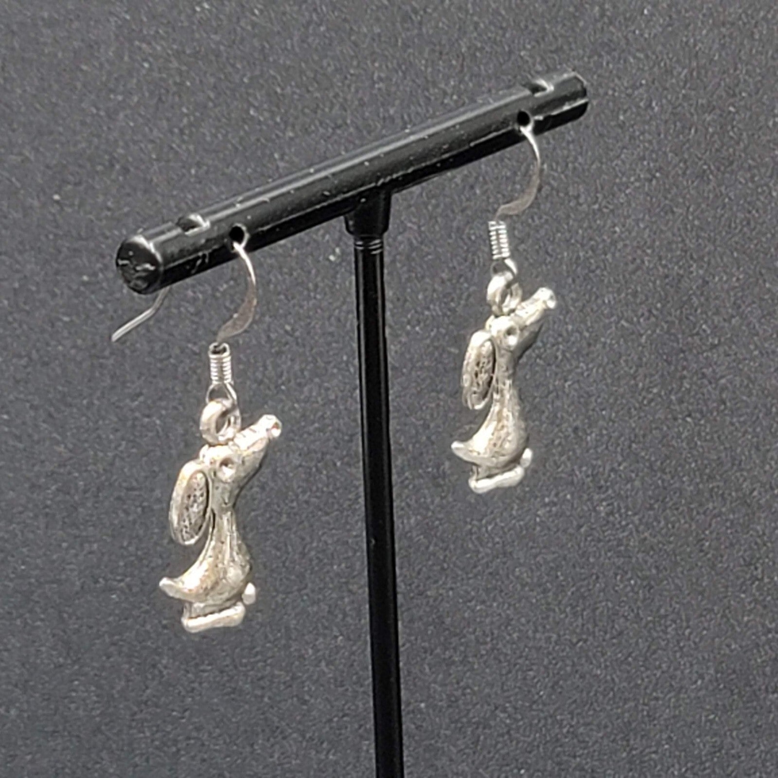 Beagle Dog Pierced Earrings Silver tone Dangle 3/4"