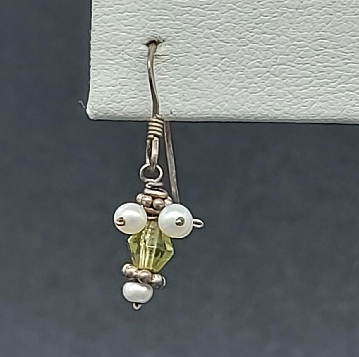 Pierced Earrings Silver tone White and Yellow Glass Beaded Dangle 1/2"