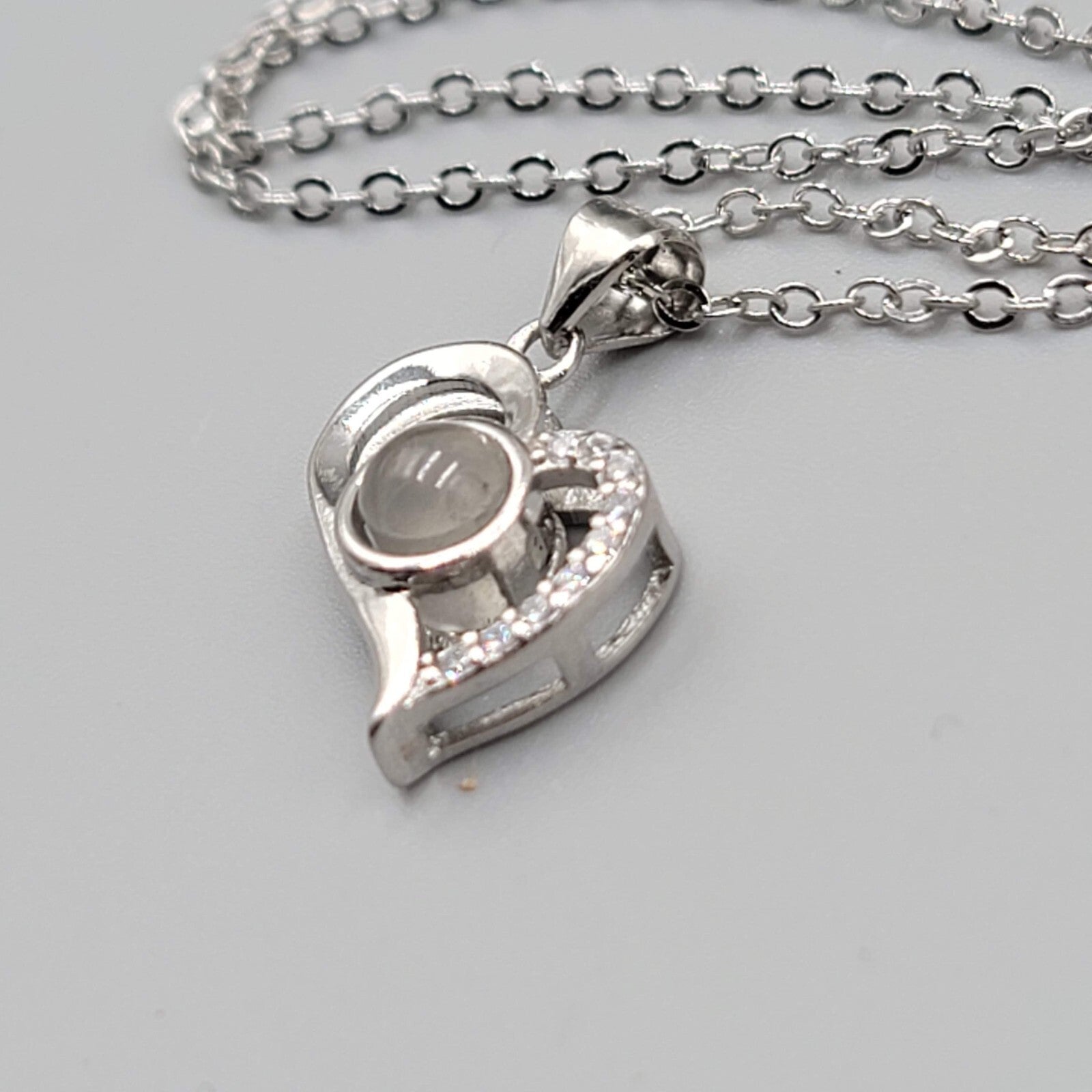 I LOVE YOU in 100 languages Heart Pendant Necklace Valentines Day Silver tone