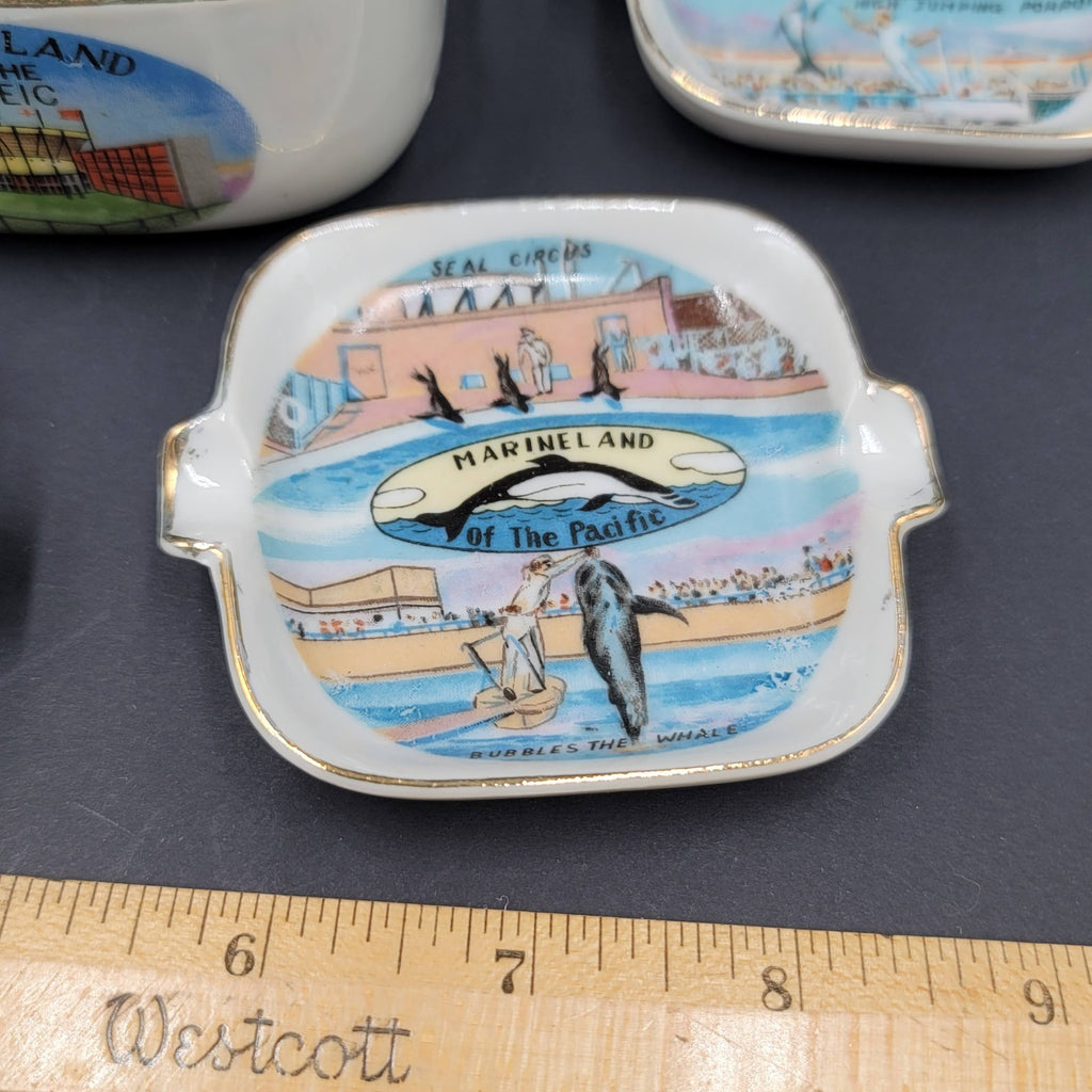 Vtg Marineland Ceramic Souvenir Ashtray Set w Holder