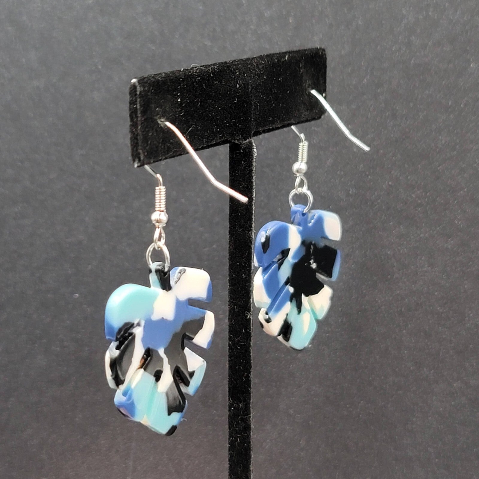 Pierced Earrings Blue White Black Resin Palm Leaf Dangle 1.25"