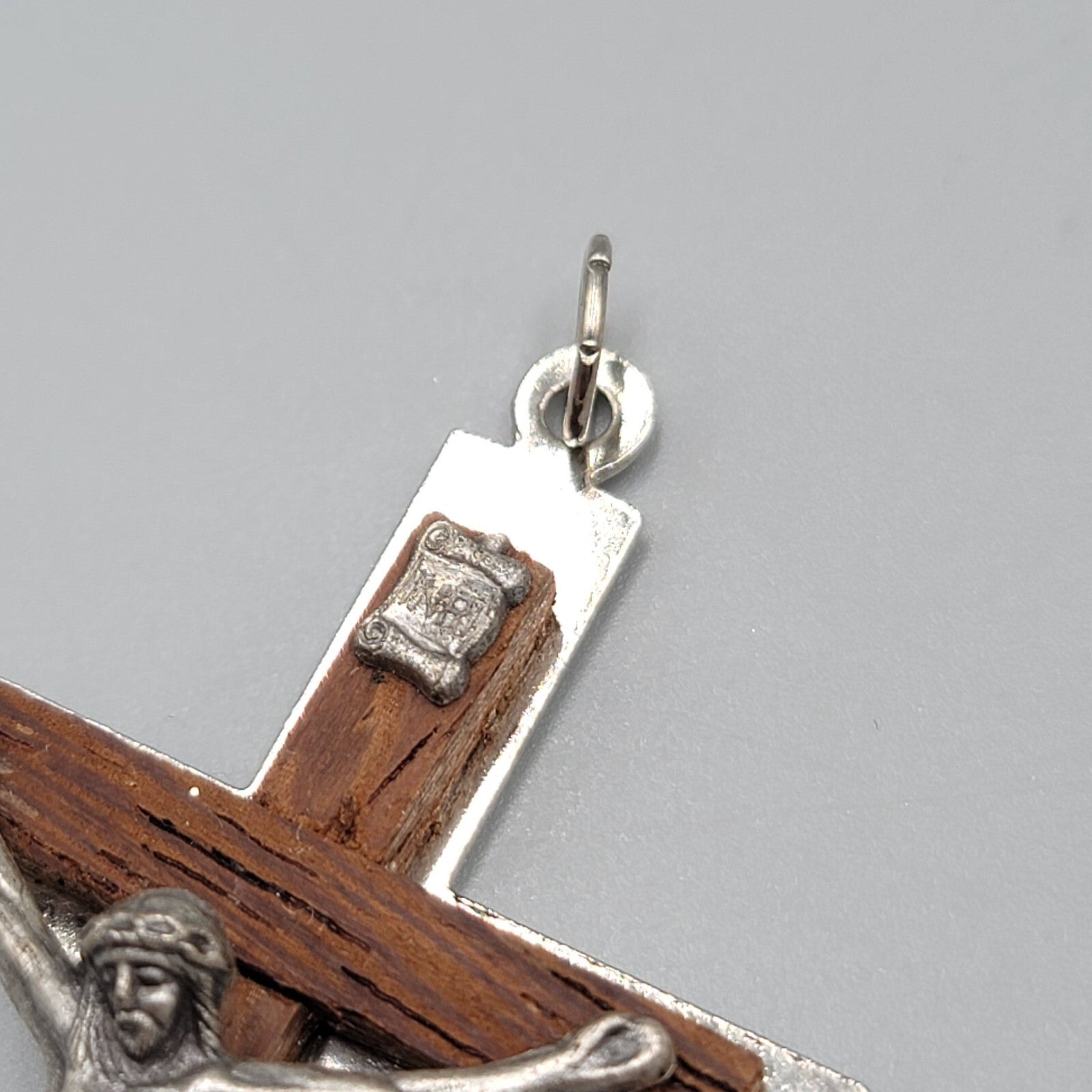 Vintage Wood Cross Wall Hanging Crucifix ITALY 3 1/8 in NICE DETAIL