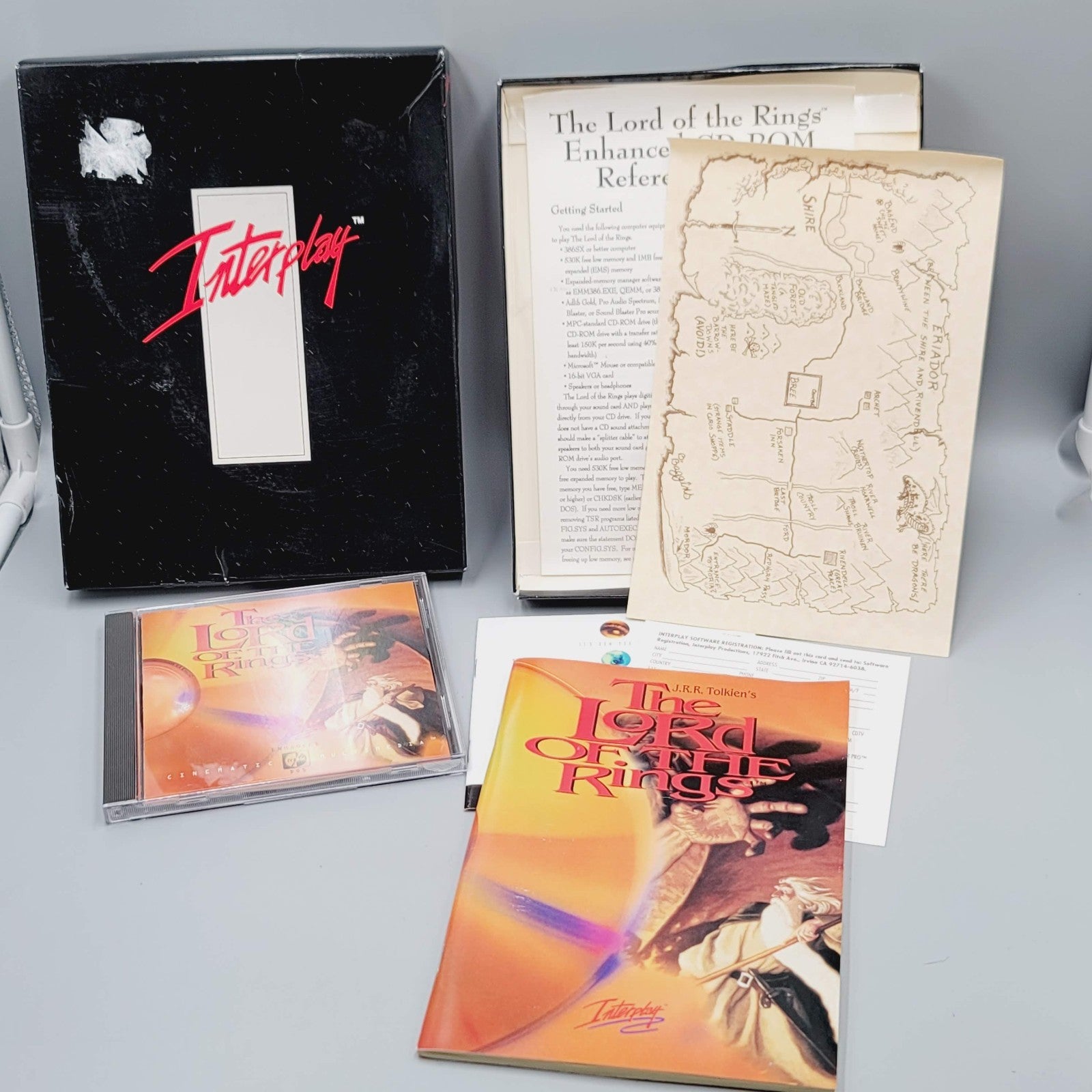 Vintage Interplay Lord Of The Rings Two Towers Box Computer Game